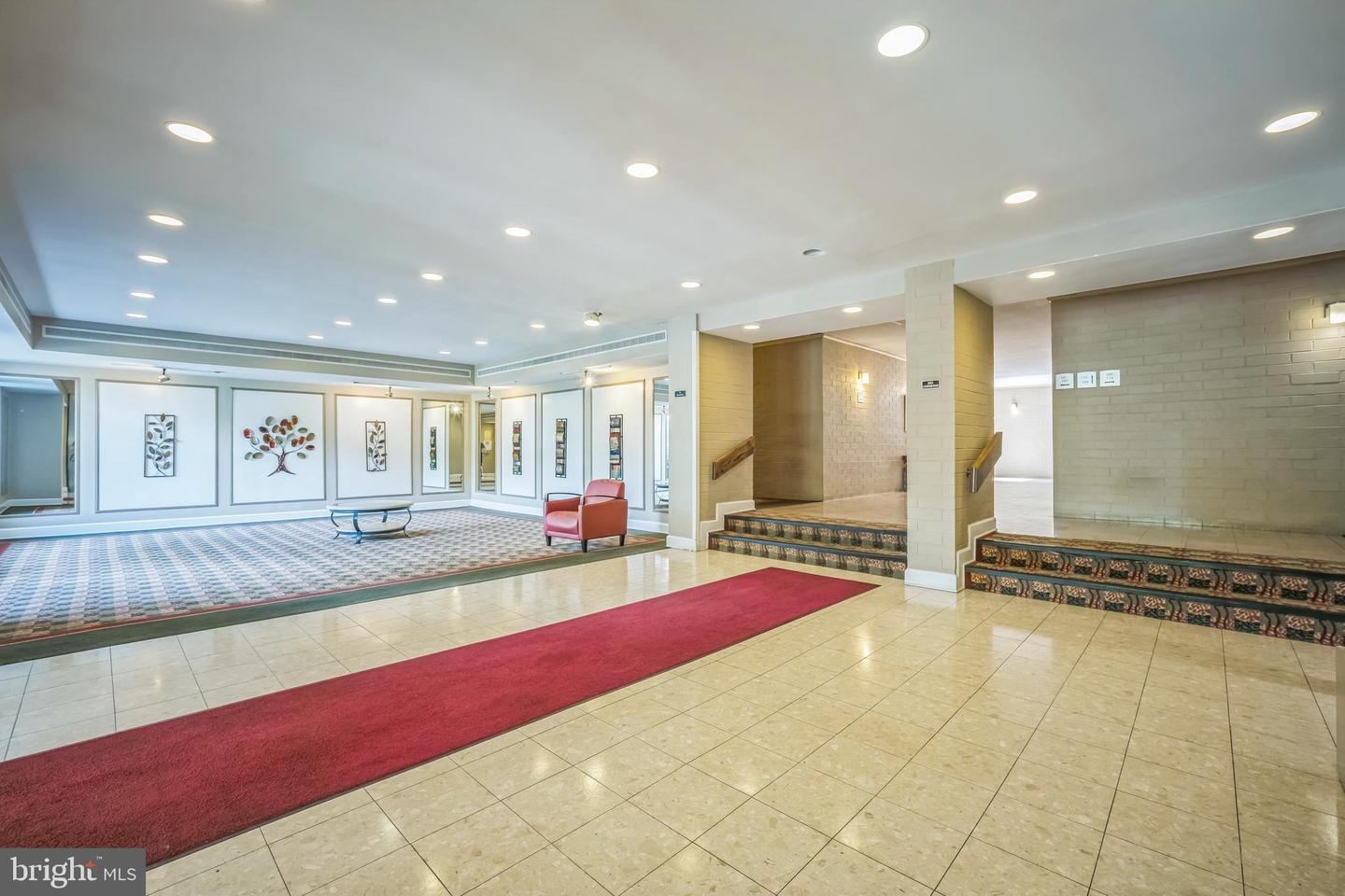 6001 ARLINGTON BLVD #313, FALLS CHURCH, Virginia 22044, 1 Bedroom Bedrooms, ,1 BathroomBathrooms,Residential,For sale,6001 ARLINGTON BLVD #313,VAFX2257914 MLS # VAFX2257914