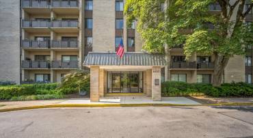 6001 ARLINGTON BLVD #313, FALLS CHURCH, Virginia 22044, 1 Bedroom Bedrooms, ,1 BathroomBathrooms,Residential,For sale,6001 ARLINGTON BLVD #313,VAFX2257914 MLS # VAFX2257914