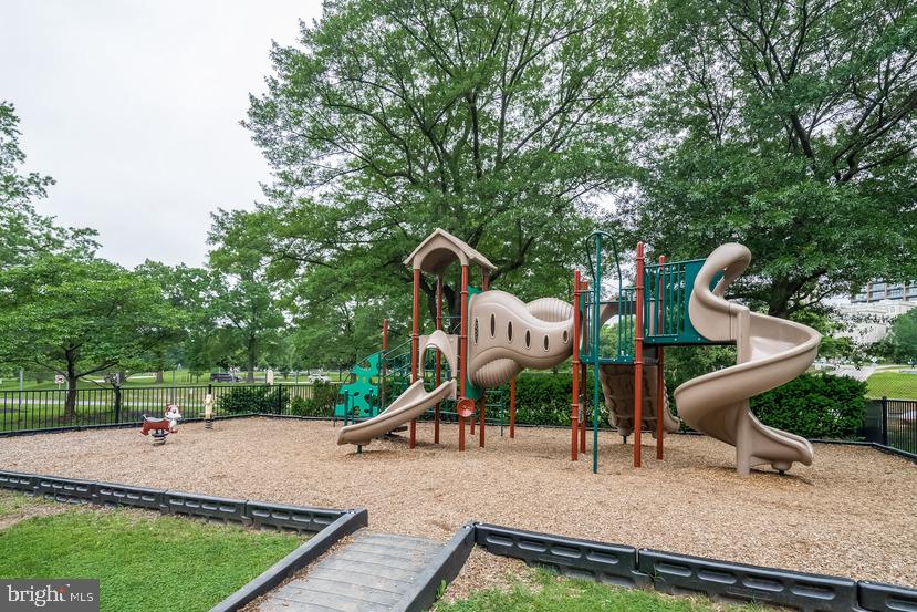 1121 ARLINGTON BLVD #342, ARLINGTON, Virginia 22209, 1 Bedroom Bedrooms, ,1 BathroomBathrooms,Residential,For sale,1121 ARLINGTON BLVD #342,VAAR2061478 MLS # VAAR2061478