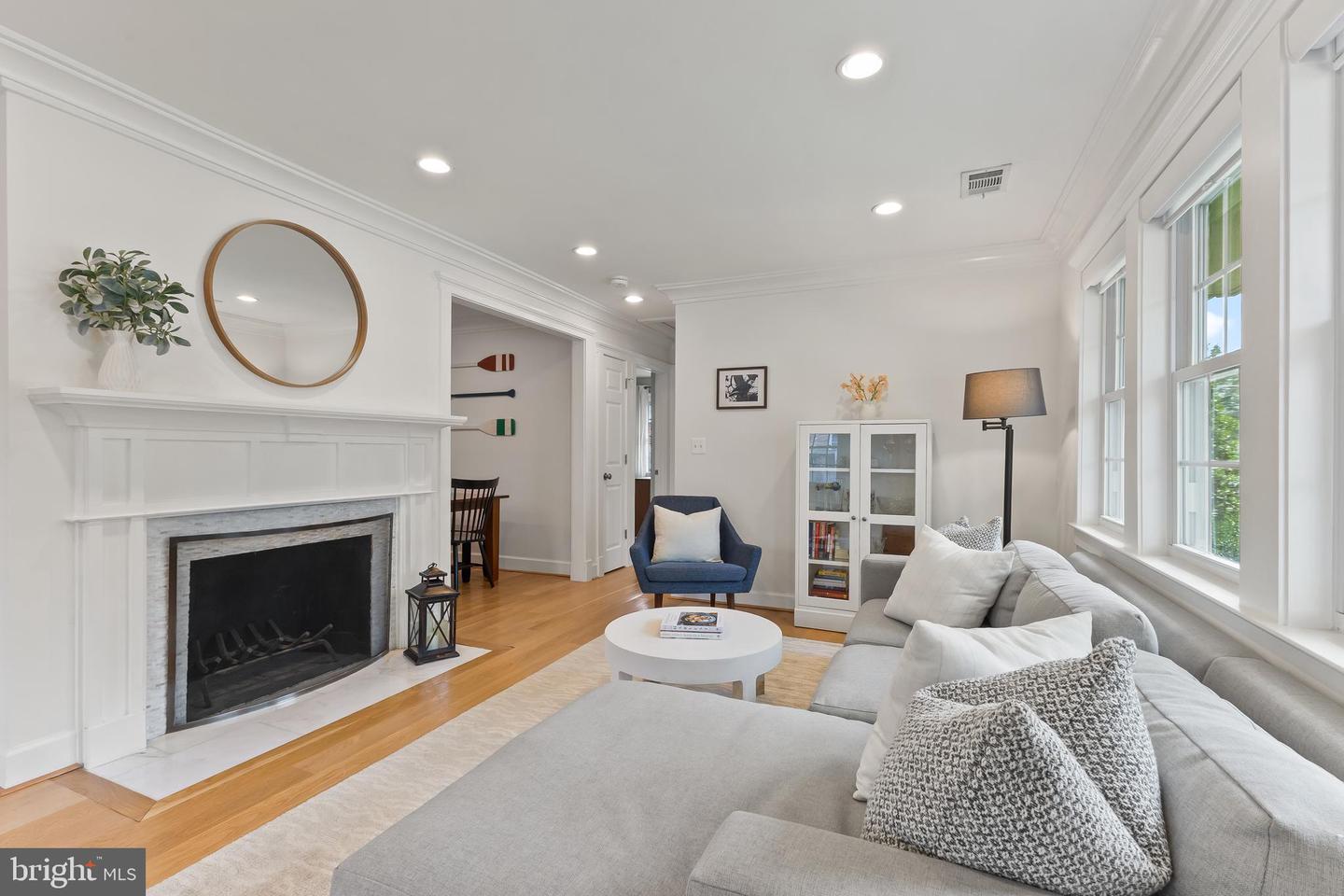 7935 WELLINGTON RD, ALEXANDRIA, Virginia 22308, 3 Bedrooms Bedrooms, ,2 BathroomsBathrooms,Residential,For sale,7935 WELLINGTON RD,VAFX2257924 MLS # VAFX2257924