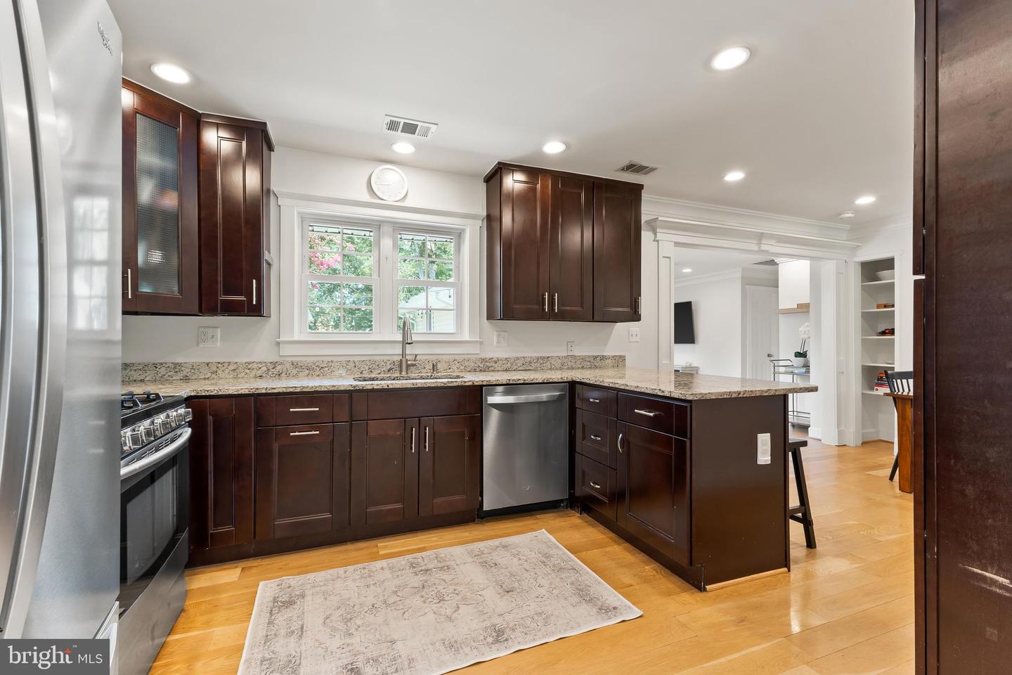 7935 WELLINGTON RD, ALEXANDRIA, Virginia 22308, 3 Bedrooms Bedrooms, ,2 BathroomsBathrooms,Residential,For sale,7935 WELLINGTON RD,VAFX2257924 MLS # VAFX2257924