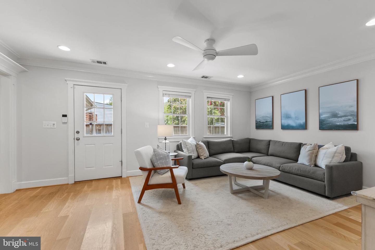7935 WELLINGTON RD, ALEXANDRIA, Virginia 22308, 3 Bedrooms Bedrooms, ,2 BathroomsBathrooms,Residential,For sale,7935 WELLINGTON RD,VAFX2257924 MLS # VAFX2257924