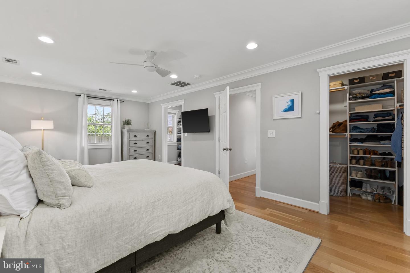 7935 WELLINGTON RD, ALEXANDRIA, Virginia 22308, 3 Bedrooms Bedrooms, ,2 BathroomsBathrooms,Residential,For sale,7935 WELLINGTON RD,VAFX2257924 MLS # VAFX2257924