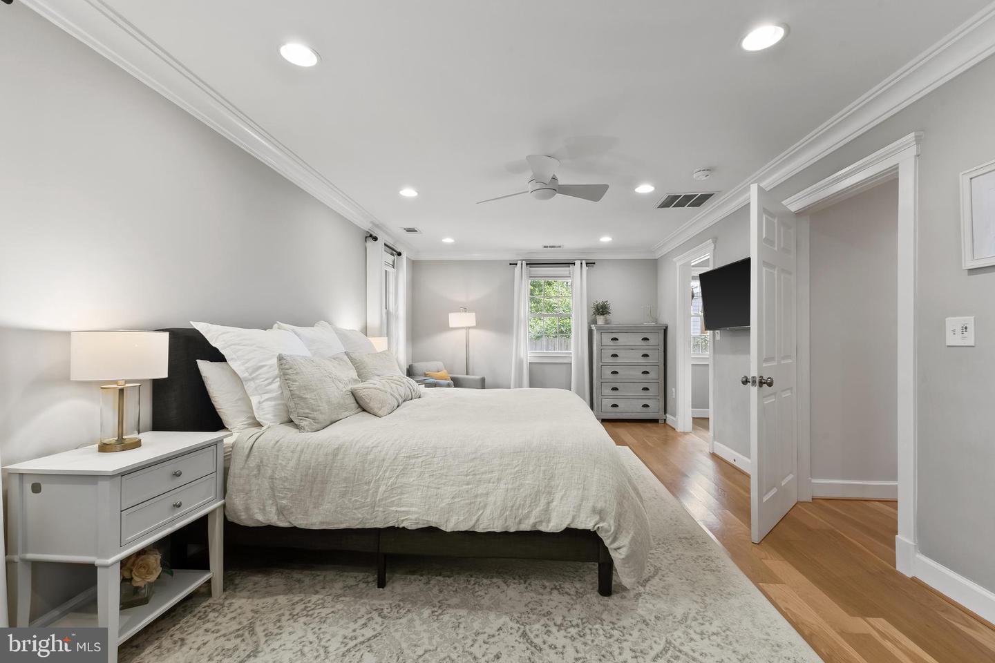 7935 WELLINGTON RD, ALEXANDRIA, Virginia 22308, 3 Bedrooms Bedrooms, ,2 BathroomsBathrooms,Residential,For sale,7935 WELLINGTON RD,VAFX2257924 MLS # VAFX2257924