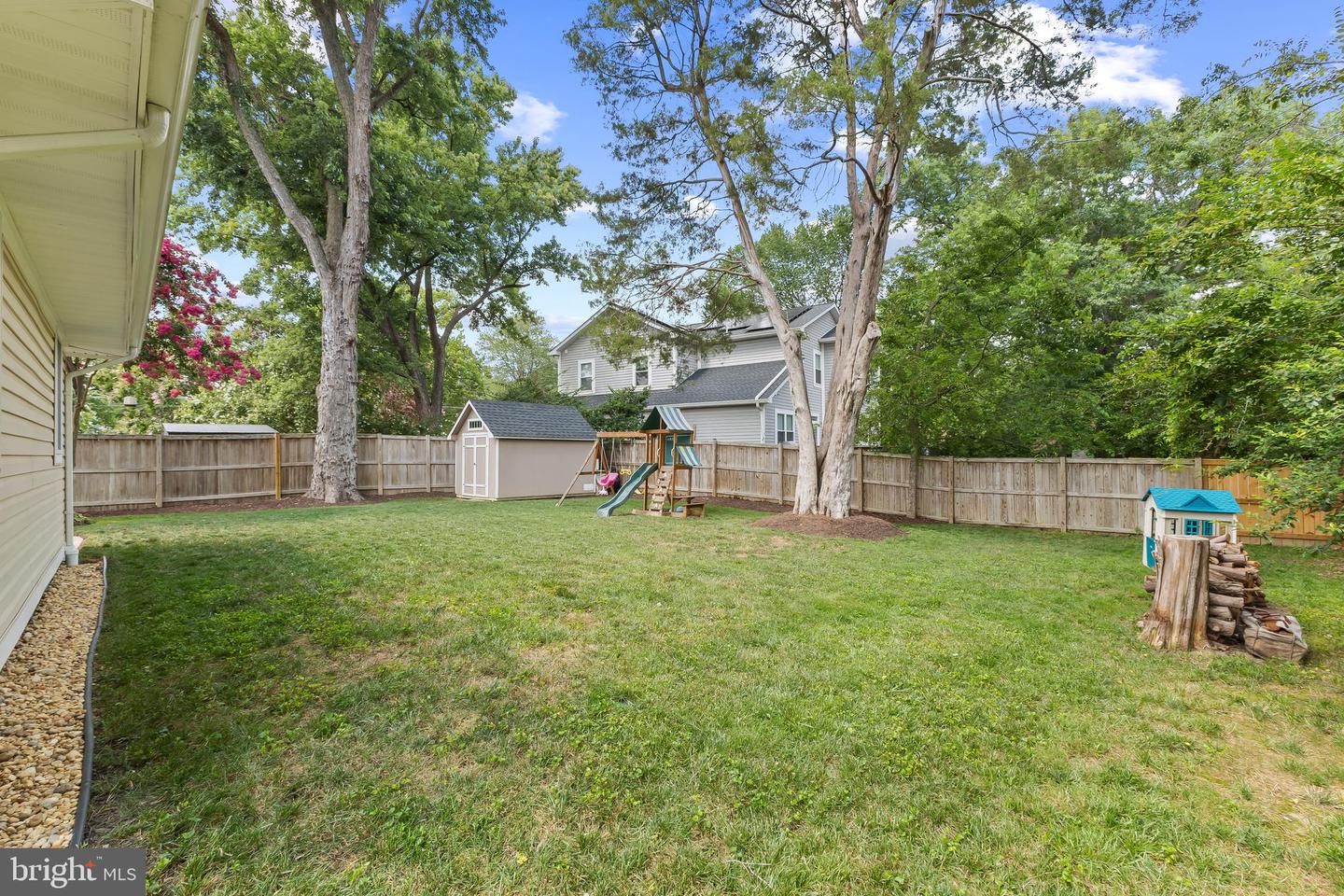 7935 WELLINGTON RD, ALEXANDRIA, Virginia 22308, 3 Bedrooms Bedrooms, ,2 BathroomsBathrooms,Residential,For sale,7935 WELLINGTON RD,VAFX2257924 MLS # VAFX2257924