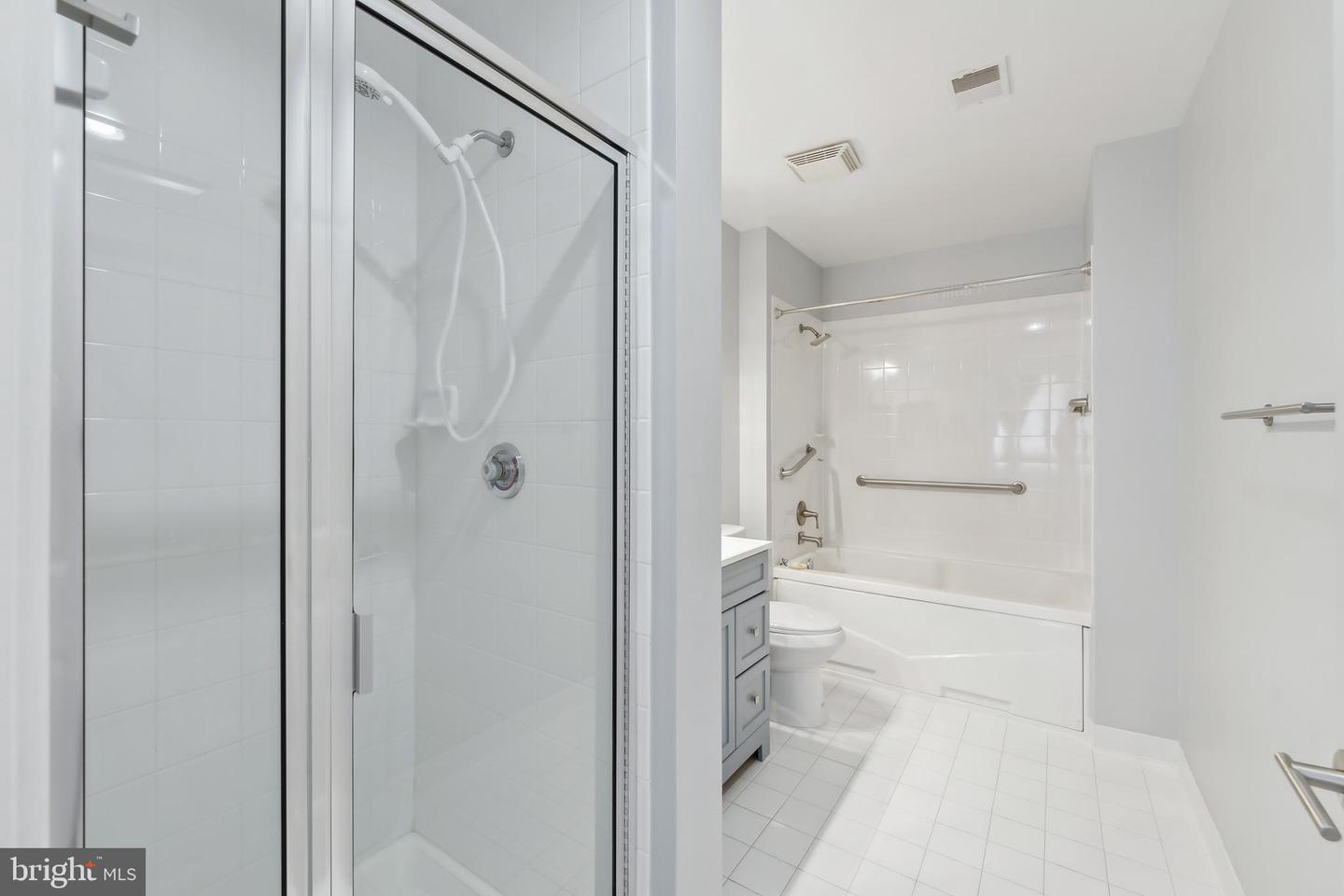 4490 MARKET COMMONS DR #202, FAIRFAX, Virginia 22033, 2 Bedrooms Bedrooms, ,2 BathroomsBathrooms,Residential,For sale,4490 MARKET COMMONS DR #202,VAFX2257982 MLS # VAFX2257982