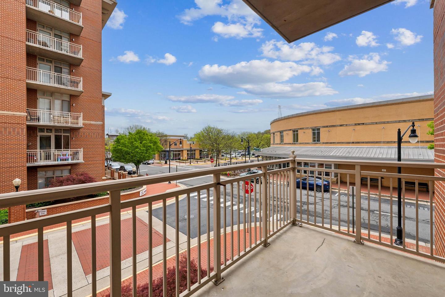 4490 MARKET COMMONS DR #202, FAIRFAX, Virginia 22033, 2 Bedrooms Bedrooms, ,2 BathroomsBathrooms,Residential,For sale,4490 MARKET COMMONS DR #202,VAFX2257982 MLS # VAFX2257982