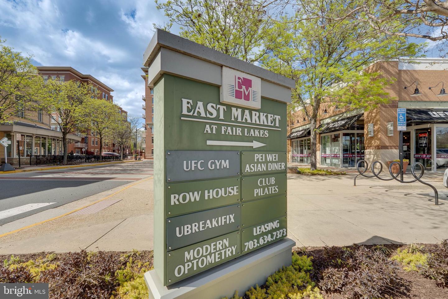 4490 MARKET COMMONS DR #202, FAIRFAX, Virginia 22033, 2 Bedrooms Bedrooms, ,2 BathroomsBathrooms,Residential,For sale,4490 MARKET COMMONS DR #202,VAFX2257982 MLS # VAFX2257982