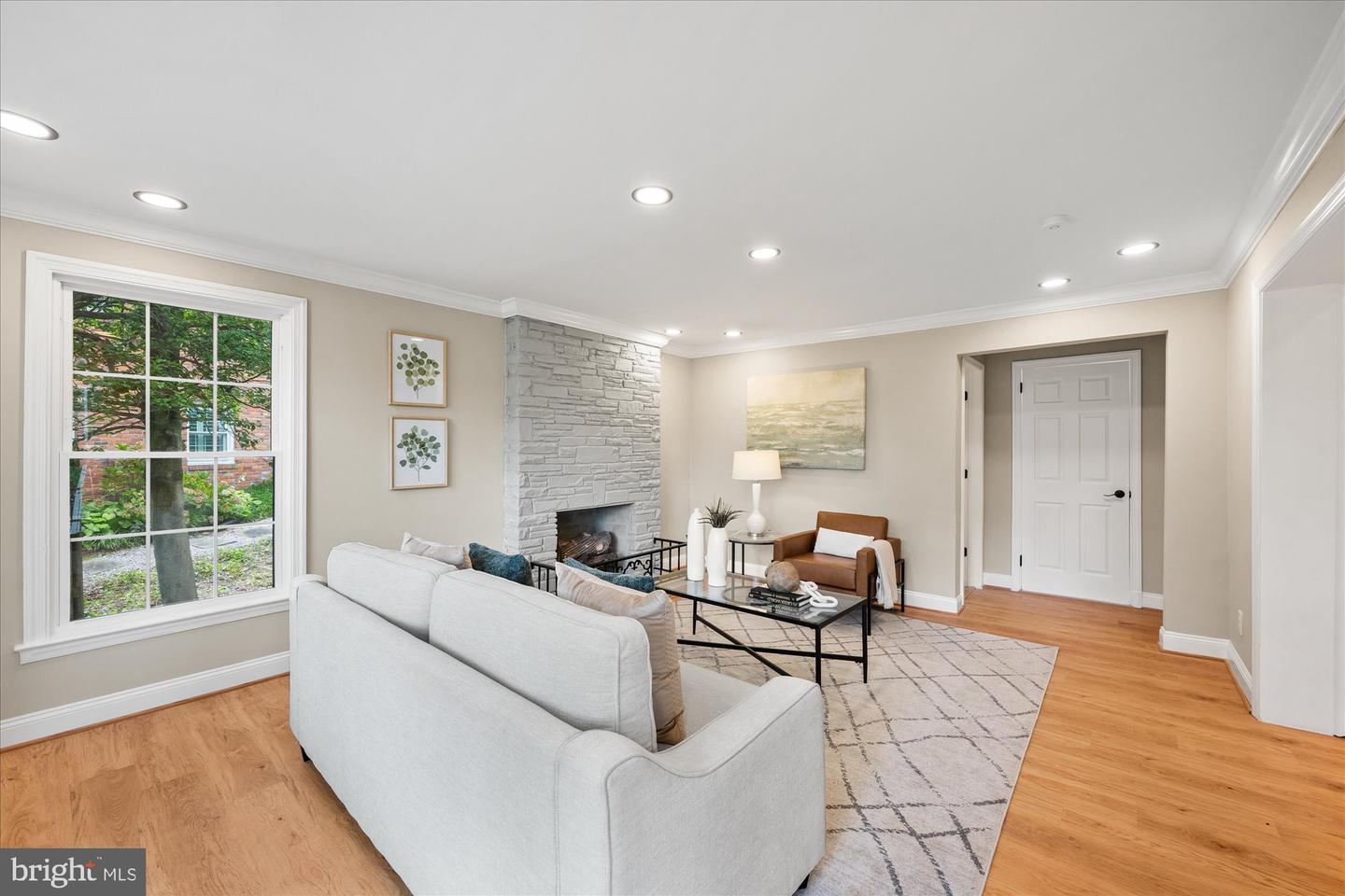 1901 BELLE HAVEN RD, ALEXANDRIA, Virginia 22307, 5 Bedrooms Bedrooms, ,3 BathroomsBathrooms,Residential,For sale,1901 BELLE HAVEN RD,VAFX2257994 MLS # VAFX2257994