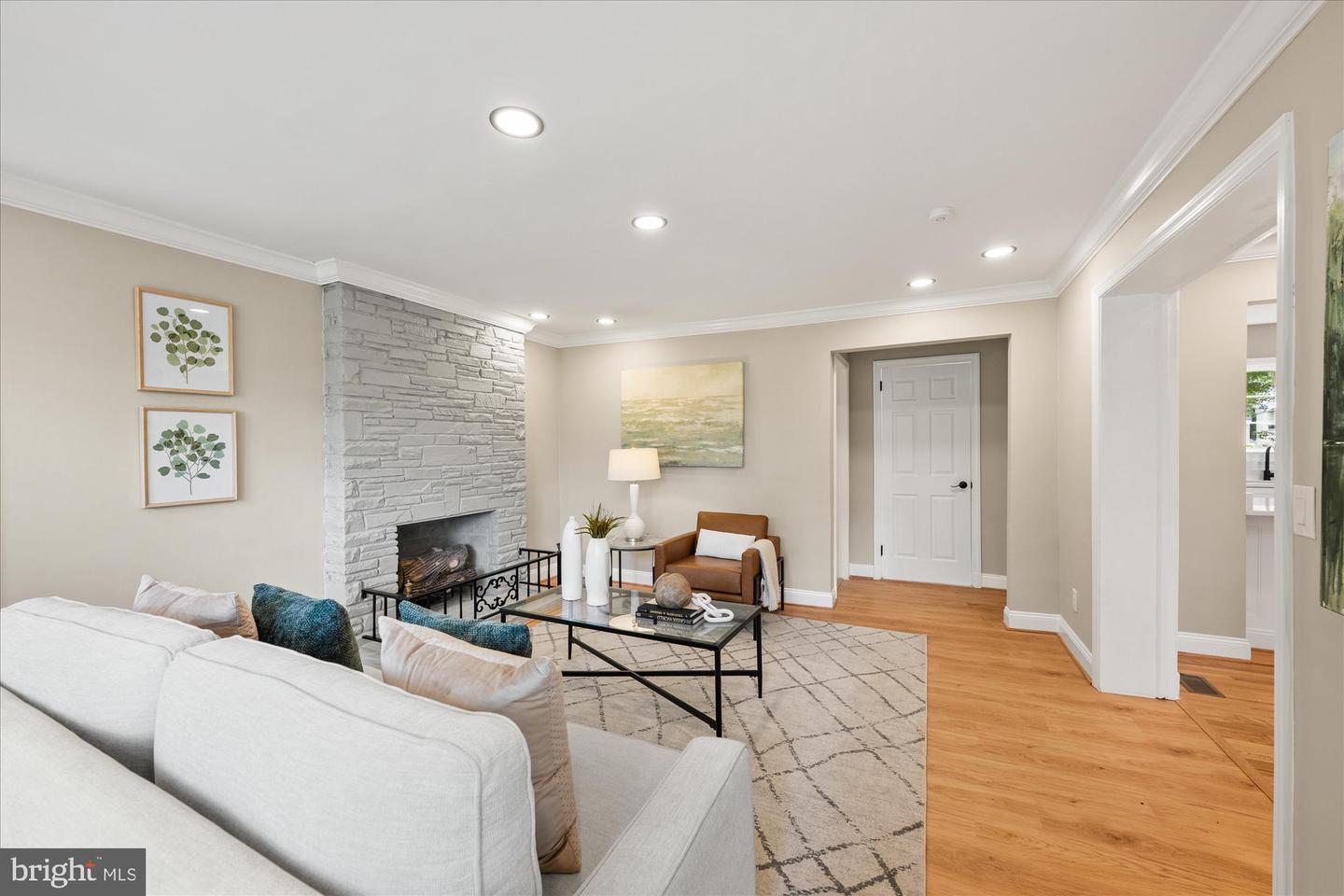 1901 BELLE HAVEN RD, ALEXANDRIA, Virginia 22307, 5 Bedrooms Bedrooms, ,3 BathroomsBathrooms,Residential,For sale,1901 BELLE HAVEN RD,VAFX2257994 MLS # VAFX2257994