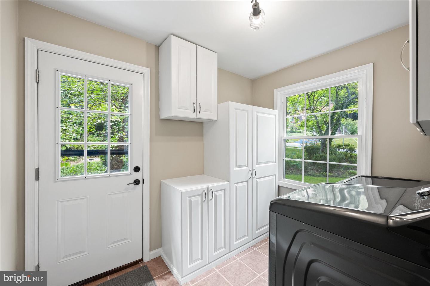 1901 BELLE HAVEN RD, ALEXANDRIA, Virginia 22307, 5 Bedrooms Bedrooms, ,3 BathroomsBathrooms,Residential,For sale,1901 BELLE HAVEN RD,VAFX2257994 MLS # VAFX2257994
