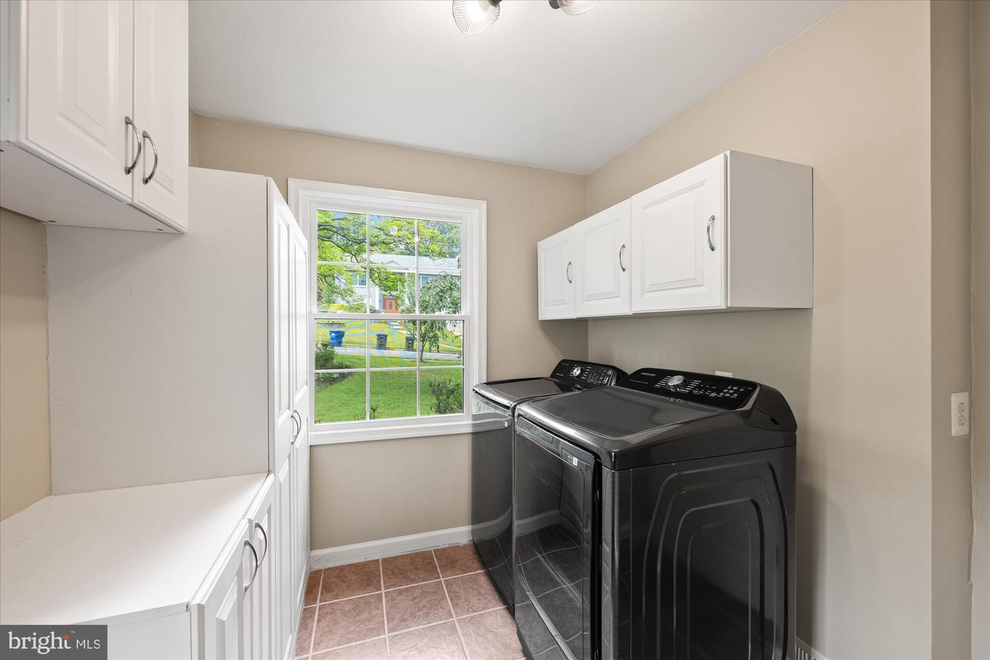 1901 BELLE HAVEN RD, ALEXANDRIA, Virginia 22307, 5 Bedrooms Bedrooms, ,3 BathroomsBathrooms,Residential,For sale,1901 BELLE HAVEN RD,VAFX2257994 MLS # VAFX2257994