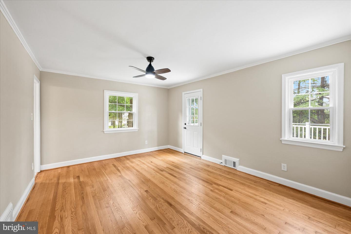 1901 BELLE HAVEN RD, ALEXANDRIA, Virginia 22307, 5 Bedrooms Bedrooms, ,3 BathroomsBathrooms,Residential,For sale,1901 BELLE HAVEN RD,VAFX2257994 MLS # VAFX2257994