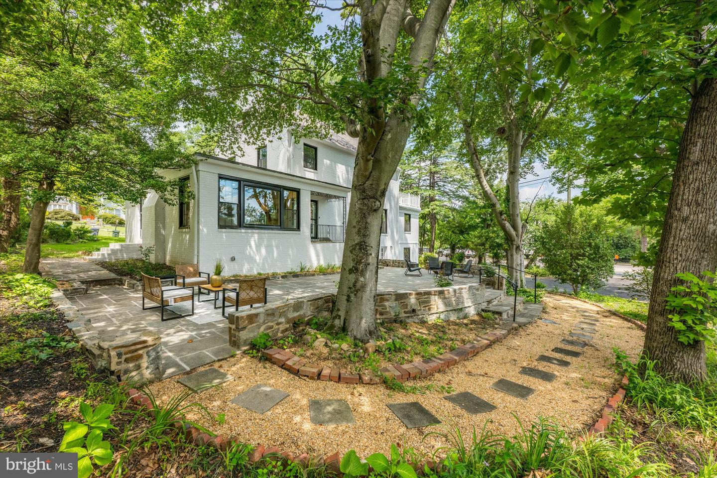 1901 BELLE HAVEN RD, ALEXANDRIA, Virginia 22307, 5 Bedrooms Bedrooms, ,3 BathroomsBathrooms,Residential,For sale,1901 BELLE HAVEN RD,VAFX2257994 MLS # VAFX2257994