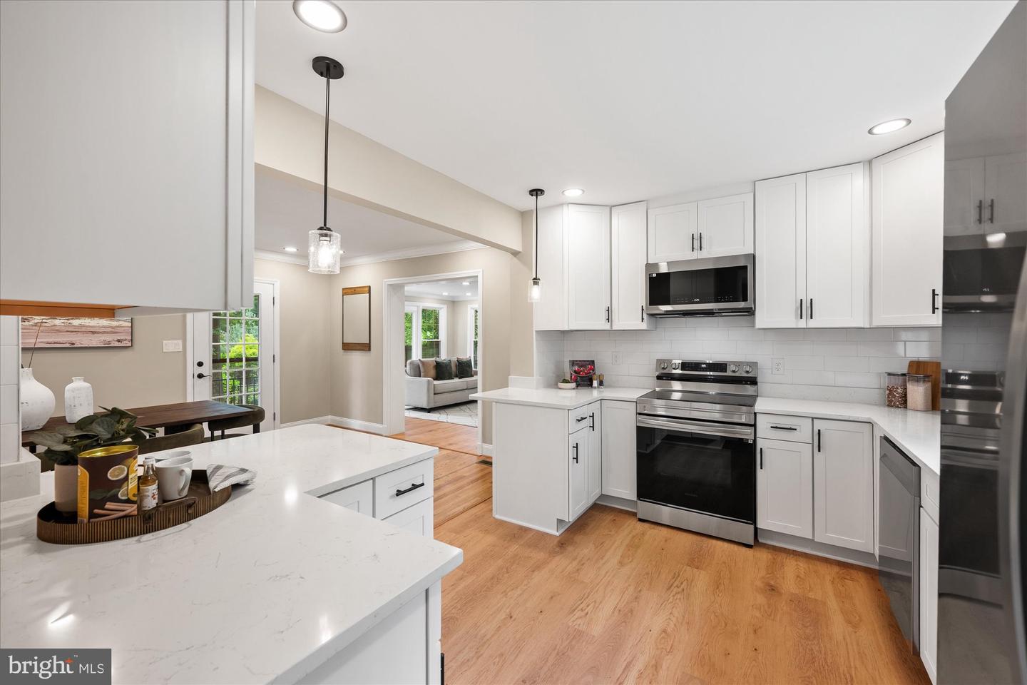 1901 BELLE HAVEN RD, ALEXANDRIA, Virginia 22307, 5 Bedrooms Bedrooms, ,3 BathroomsBathrooms,Residential,For sale,1901 BELLE HAVEN RD,VAFX2257994 MLS # VAFX2257994