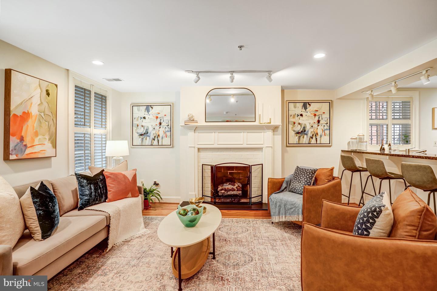 933 M ST NW #1, WASHINGTON, District Of Columbia 20001, 2 Bedrooms Bedrooms, ,2 BathroomsBathrooms,Residential,For sale,933 M ST NW #1,DCDC2212410 MLS # DCDC2212410
