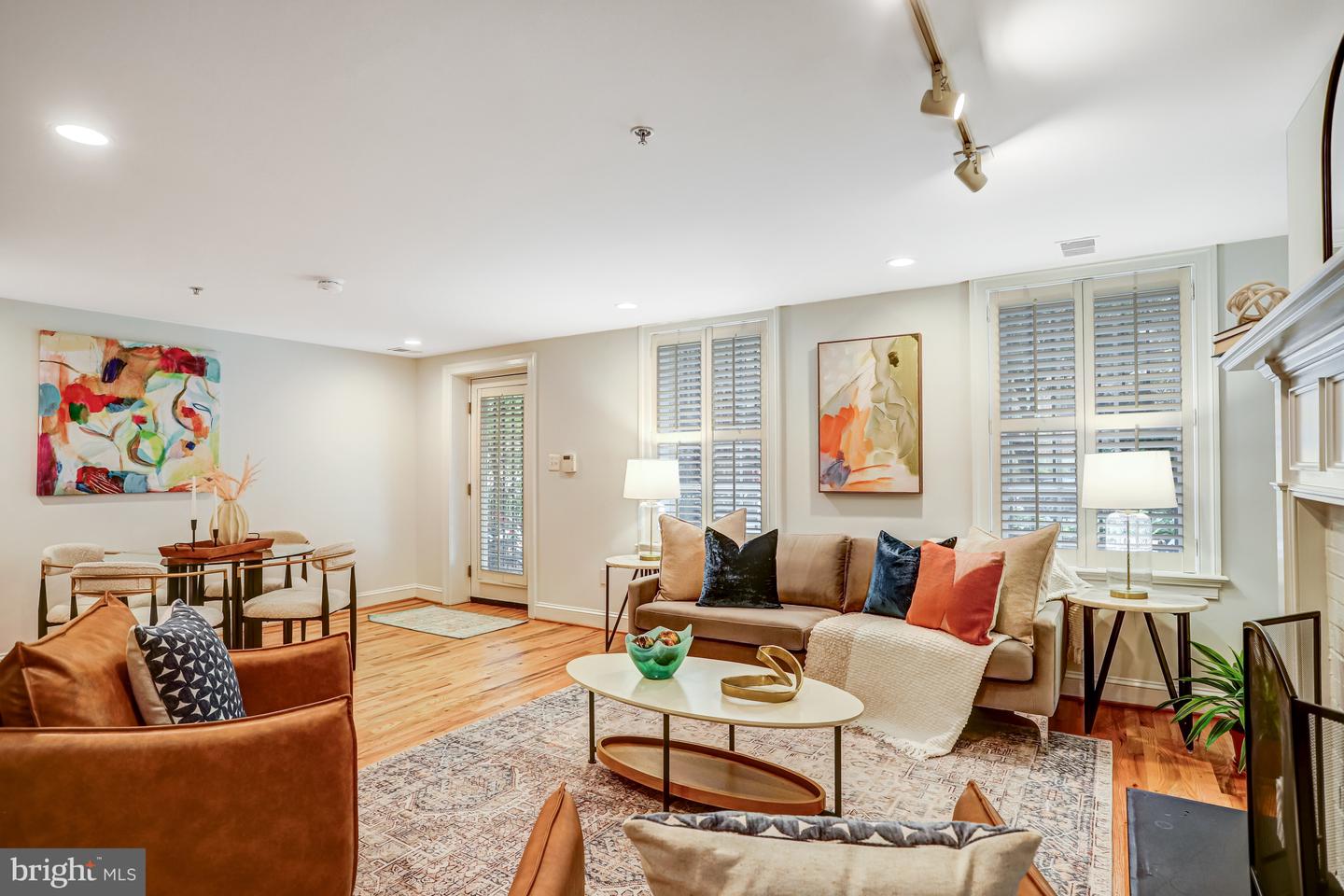 933 M ST NW #1, WASHINGTON, District Of Columbia 20001, 2 Bedrooms Bedrooms, ,2 BathroomsBathrooms,Residential,For sale,933 M ST NW #1,DCDC2212410 MLS # DCDC2212410