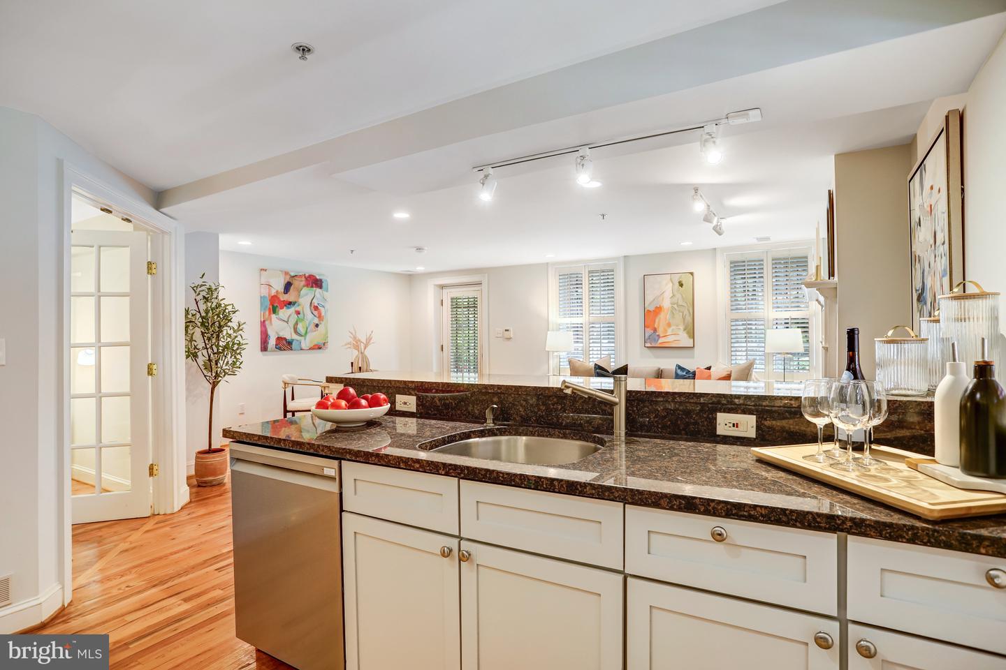 933 M ST NW #1, WASHINGTON, District Of Columbia 20001, 2 Bedrooms Bedrooms, ,2 BathroomsBathrooms,Residential,For sale,933 M ST NW #1,DCDC2212410 MLS # DCDC2212410