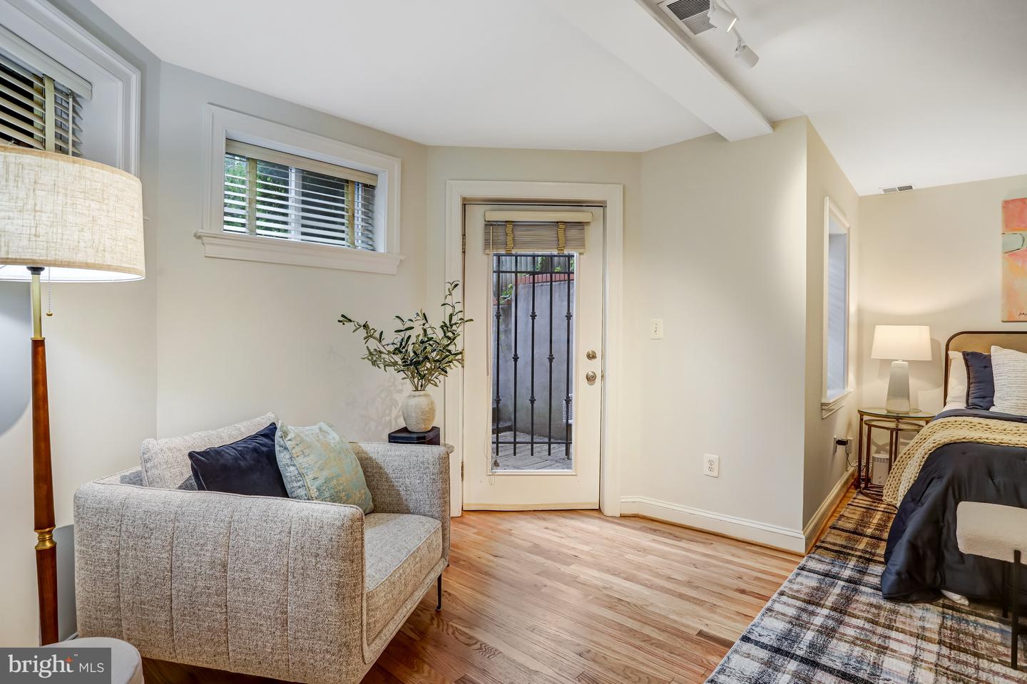 933 M ST NW #1, WASHINGTON, District Of Columbia 20001, 2 Bedrooms Bedrooms, ,2 BathroomsBathrooms,Residential,For sale,933 M ST NW #1,DCDC2212410 MLS # DCDC2212410