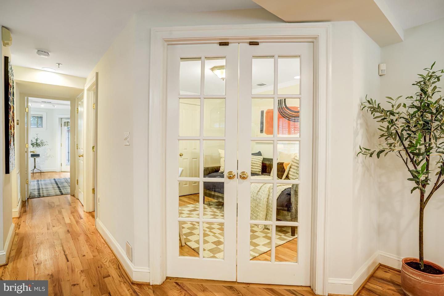 933 M ST NW #1, WASHINGTON, District Of Columbia 20001, 2 Bedrooms Bedrooms, ,2 BathroomsBathrooms,Residential,For sale,933 M ST NW #1,DCDC2212410 MLS # DCDC2212410
