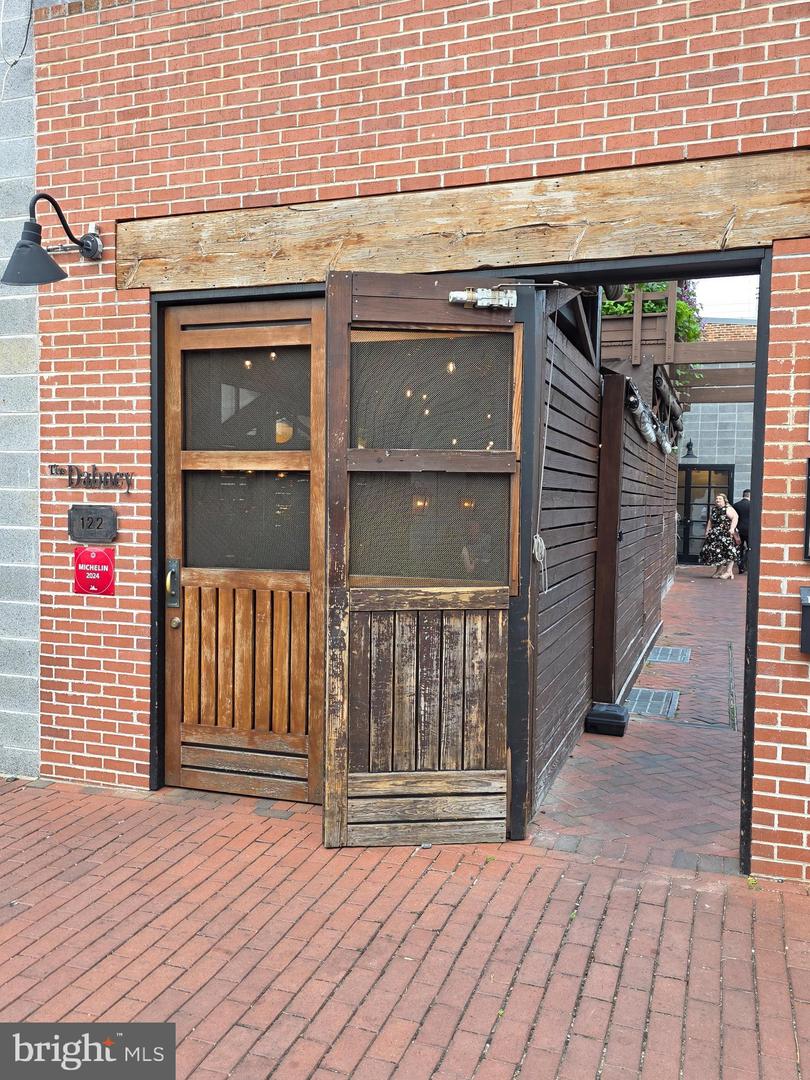 933 M ST NW #1, WASHINGTON, District Of Columbia 20001, 2 Bedrooms Bedrooms, ,2 BathroomsBathrooms,Residential,For sale,933 M ST NW #1,DCDC2212410 MLS # DCDC2212410