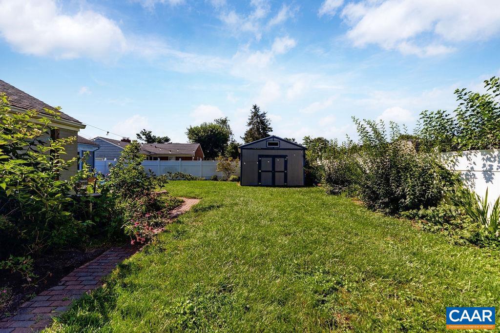 218 ROBIN RD, WAYNESBORO, Virginia 22980, 4 Bedrooms Bedrooms, ,2 BathroomsBathrooms,Residential,For sale,218 ROBIN RD,667190 MLS # 667190