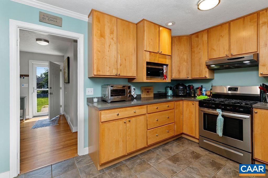 218 ROBIN RD, WAYNESBORO, Virginia 22980, 4 Bedrooms Bedrooms, ,2 BathroomsBathrooms,Residential,For sale,218 ROBIN RD,667190 MLS # 667190