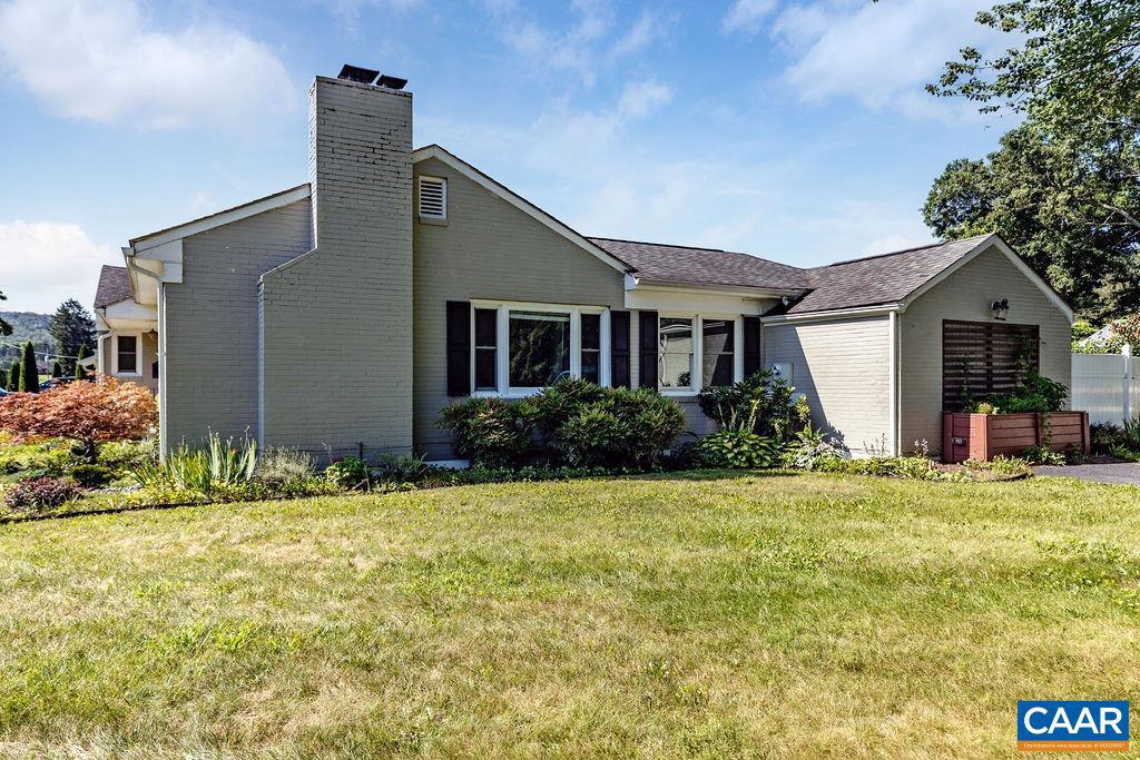 218 ROBIN RD, WAYNESBORO, Virginia 22980, 4 Bedrooms Bedrooms, ,2 BathroomsBathrooms,Residential,For sale,218 ROBIN RD,667190 MLS # 667190