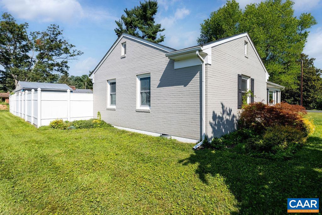 218 ROBIN RD, WAYNESBORO, Virginia 22980, 4 Bedrooms Bedrooms, ,2 BathroomsBathrooms,Residential,For sale,218 ROBIN RD,667190 MLS # 667190