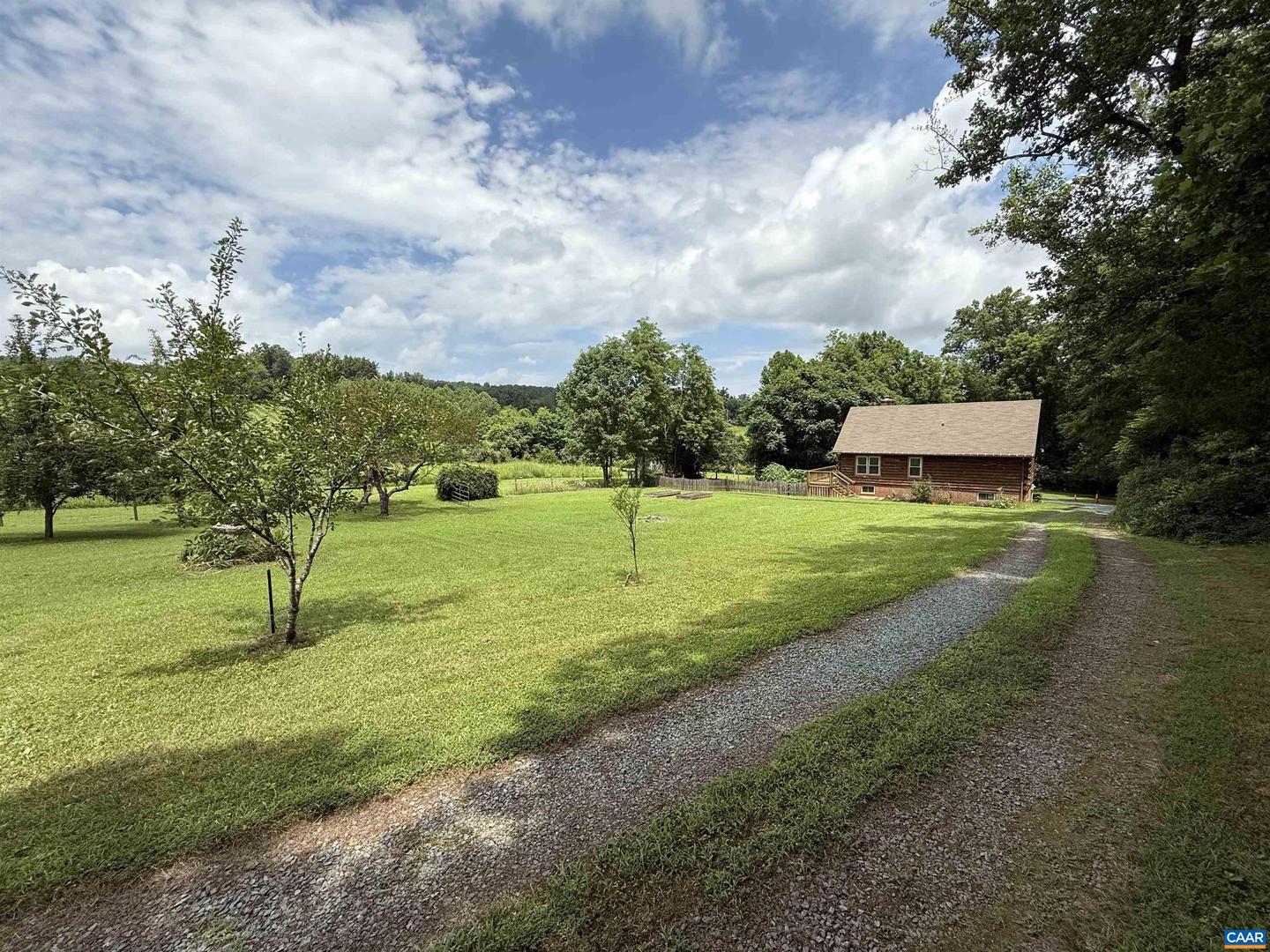 1638 HARRIS CREEK RD, CHARLOTTESVILLE, Virginia 22902, 3 Bedrooms Bedrooms, ,2 BathroomsBathrooms,Residential,For sale,1638 HARRIS CREEK RD,667194 MLS # 667194