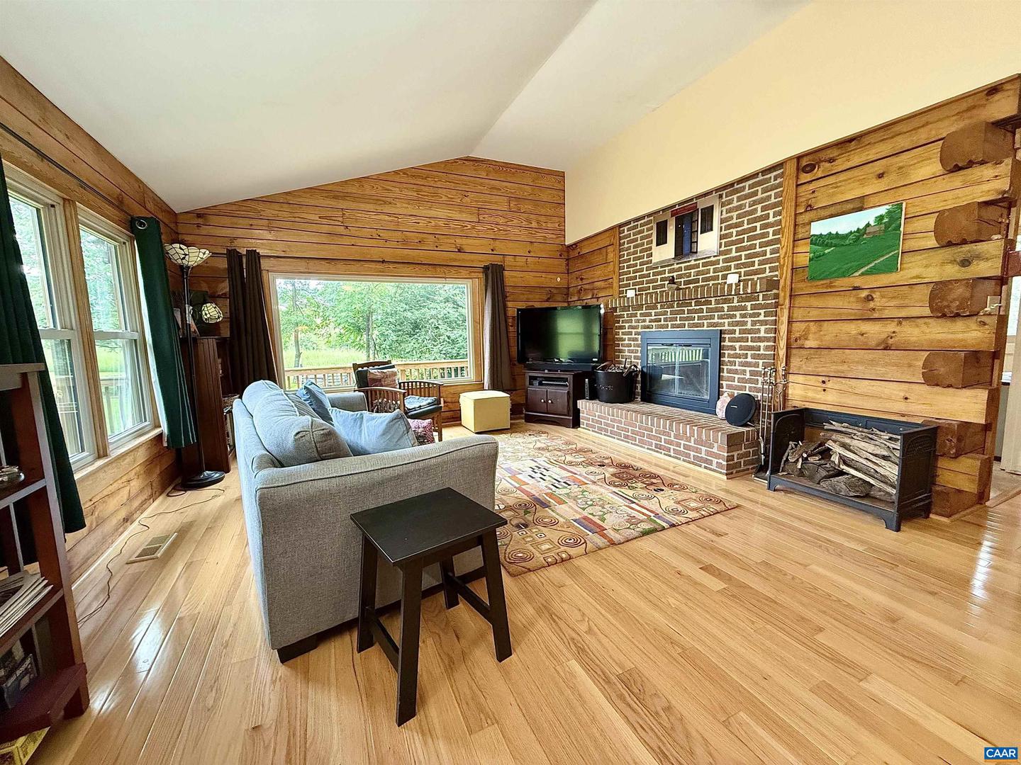 1638 HARRIS CREEK RD, CHARLOTTESVILLE, Virginia 22902, 3 Bedrooms Bedrooms, ,2 BathroomsBathrooms,Residential,For sale,1638 HARRIS CREEK RD,667194 MLS # 667194