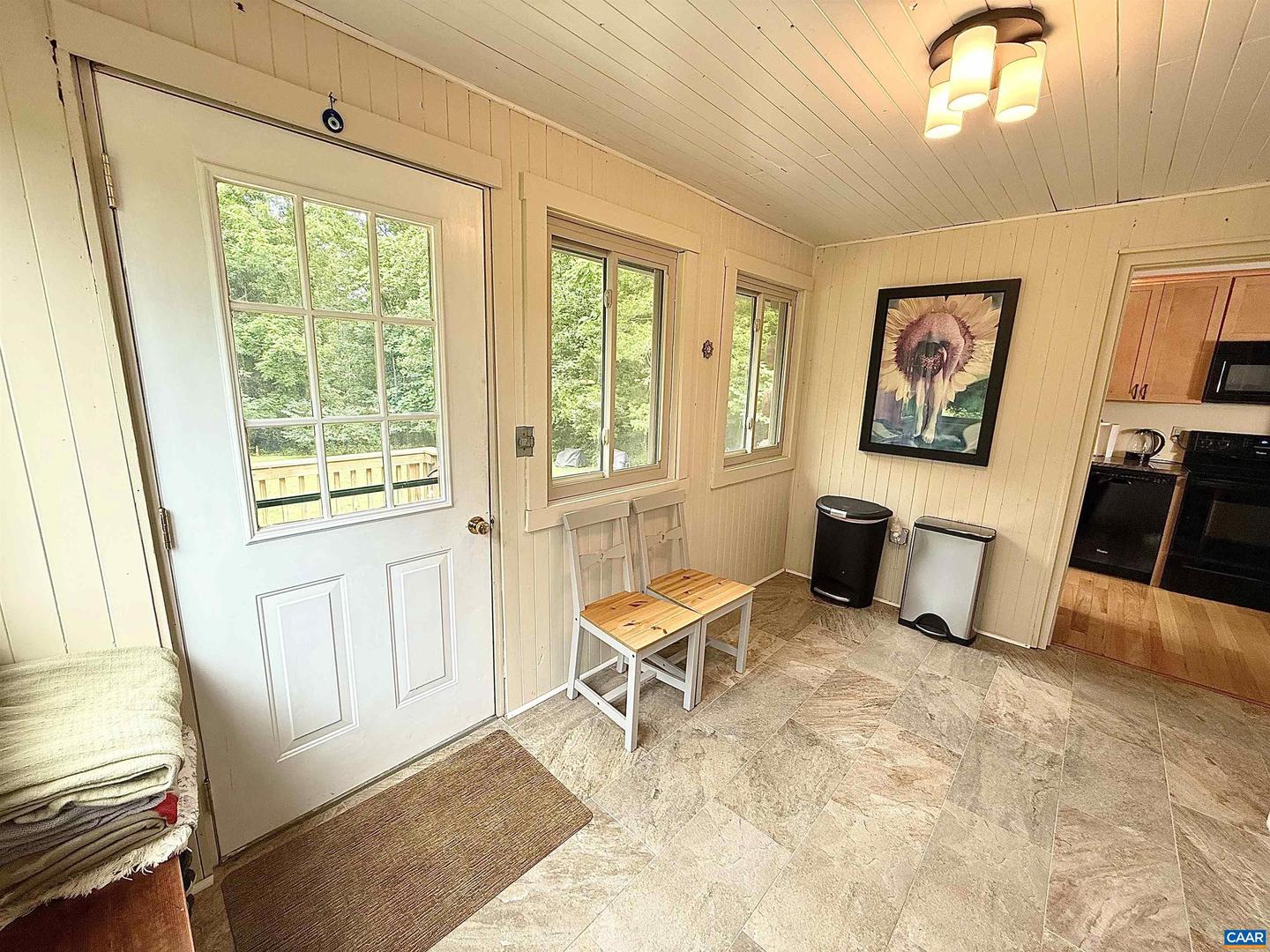 1638 HARRIS CREEK RD, CHARLOTTESVILLE, Virginia 22902, 3 Bedrooms Bedrooms, ,2 BathroomsBathrooms,Residential,For sale,1638 HARRIS CREEK RD,667194 MLS # 667194