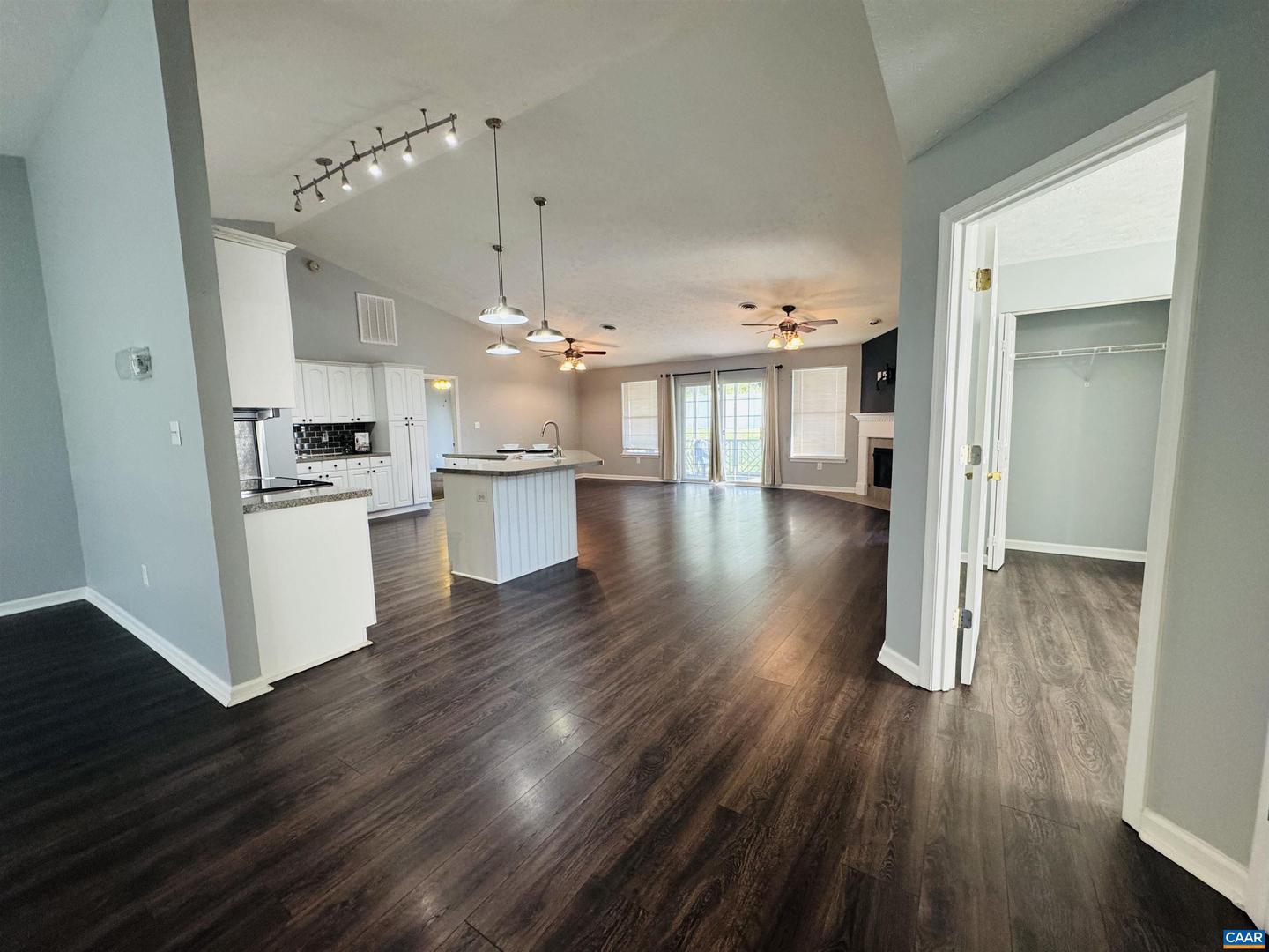 305 GREENWOOD RD, STAUNTON, Virginia 24401, 4 Bedrooms Bedrooms, ,2 BathroomsBathrooms,Residential,For sale,305 GREENWOOD RD,667195 MLS # 667195
