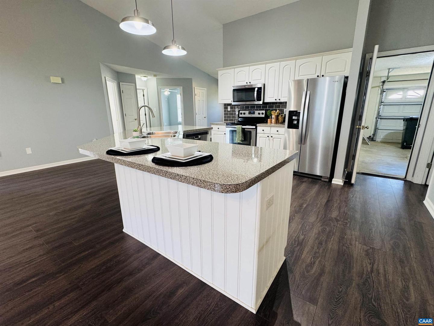 305 GREENWOOD RD, STAUNTON, Virginia 24401, 4 Bedrooms Bedrooms, ,2 BathroomsBathrooms,Residential,For sale,305 GREENWOOD RD,667195 MLS # 667195