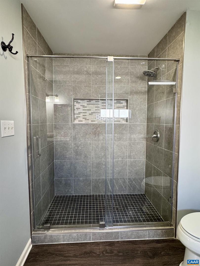305 GREENWOOD RD, STAUNTON, Virginia 24401, 4 Bedrooms Bedrooms, ,2 BathroomsBathrooms,Residential,For sale,305 GREENWOOD RD,667195 MLS # 667195