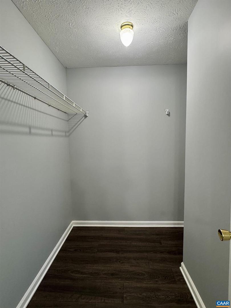 305 GREENWOOD RD, STAUNTON, Virginia 24401, 4 Bedrooms Bedrooms, ,2 BathroomsBathrooms,Residential,For sale,305 GREENWOOD RD,667195 MLS # 667195
