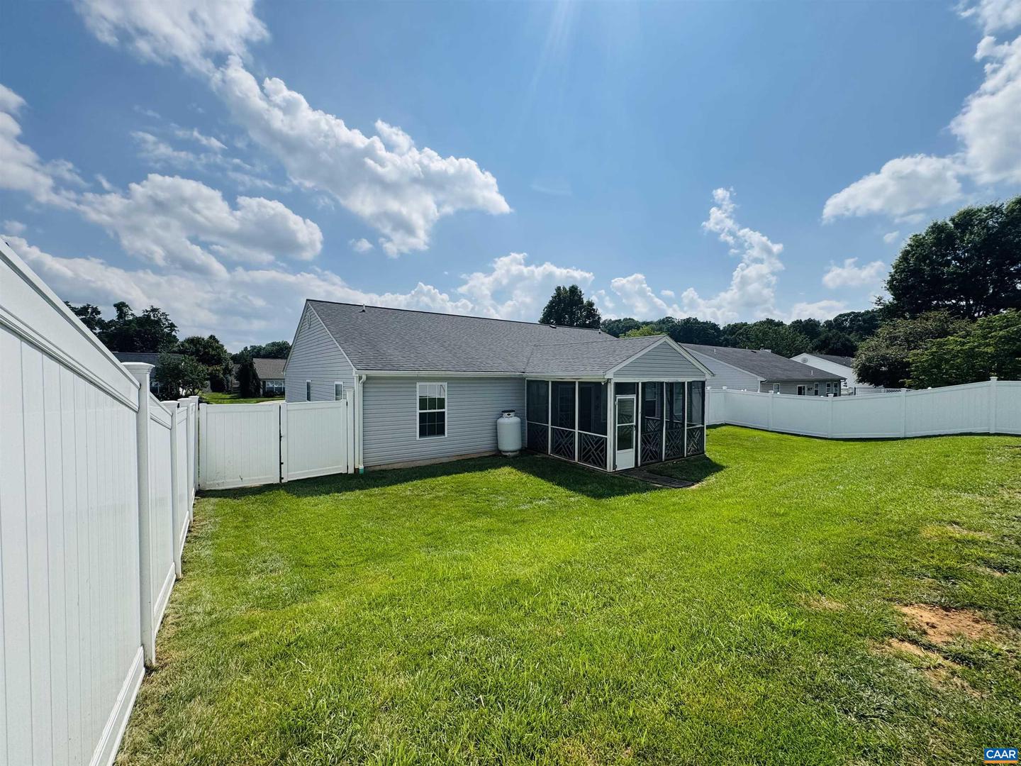305 GREENWOOD RD, STAUNTON, Virginia 24401, 4 Bedrooms Bedrooms, ,2 BathroomsBathrooms,Residential,For sale,305 GREENWOOD RD,667195 MLS # 667195