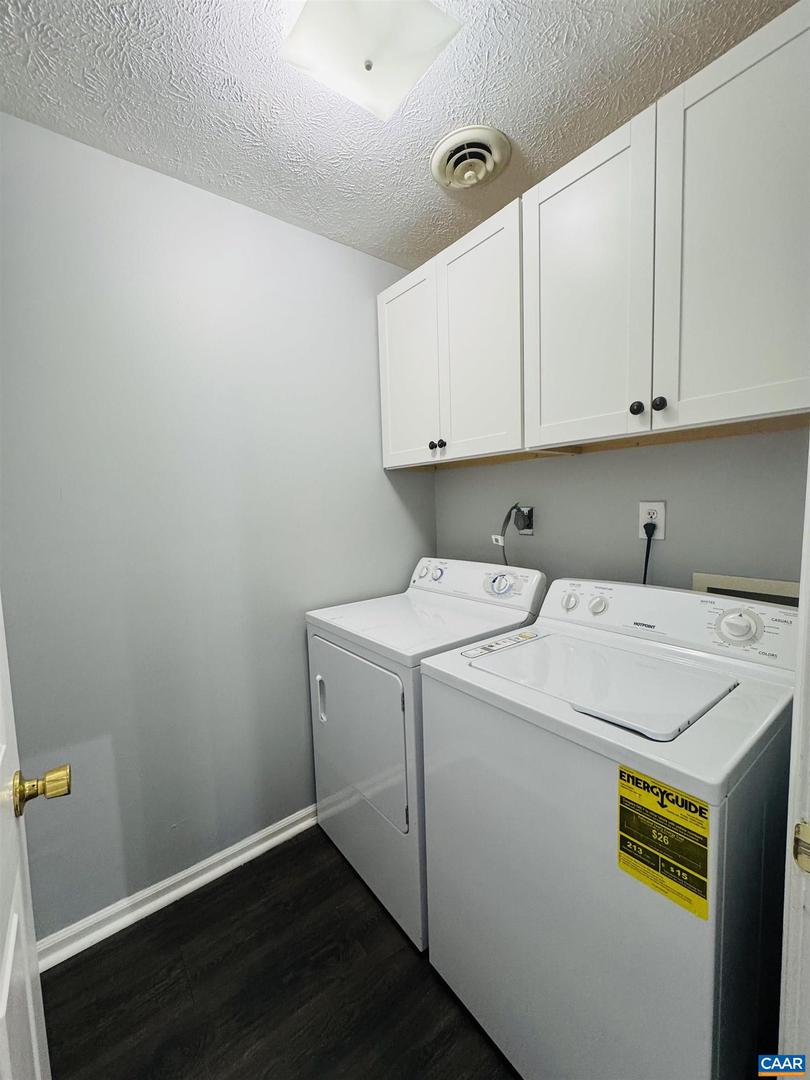 305 GREENWOOD RD, STAUNTON, Virginia 24401, 4 Bedrooms Bedrooms, ,2 BathroomsBathrooms,Residential,For sale,305 GREENWOOD RD,667195 MLS # 667195