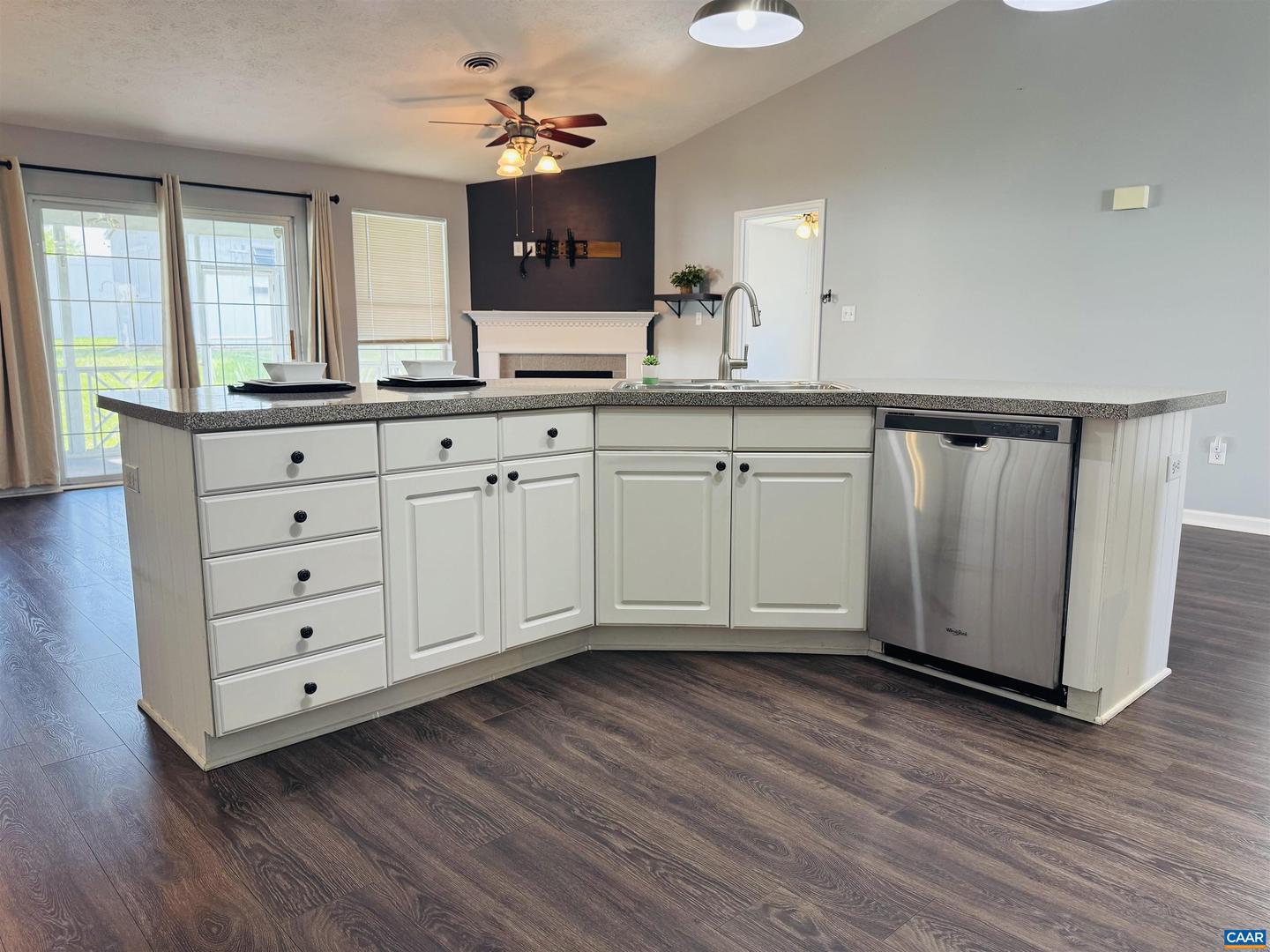 305 GREENWOOD RD, STAUNTON, Virginia 24401, 4 Bedrooms Bedrooms, ,2 BathroomsBathrooms,Residential,For sale,305 GREENWOOD RD,667195 MLS # 667195