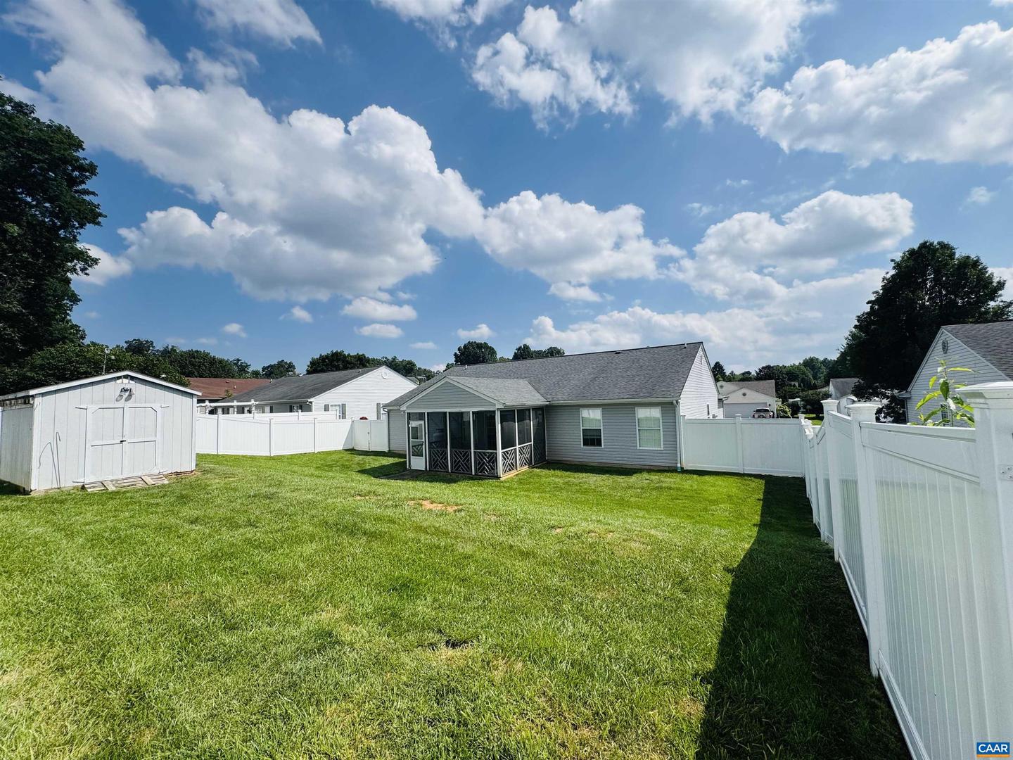 305 GREENWOOD RD, STAUNTON, Virginia 24401, 4 Bedrooms Bedrooms, ,2 BathroomsBathrooms,Residential,For sale,305 GREENWOOD RD,667195 MLS # 667195