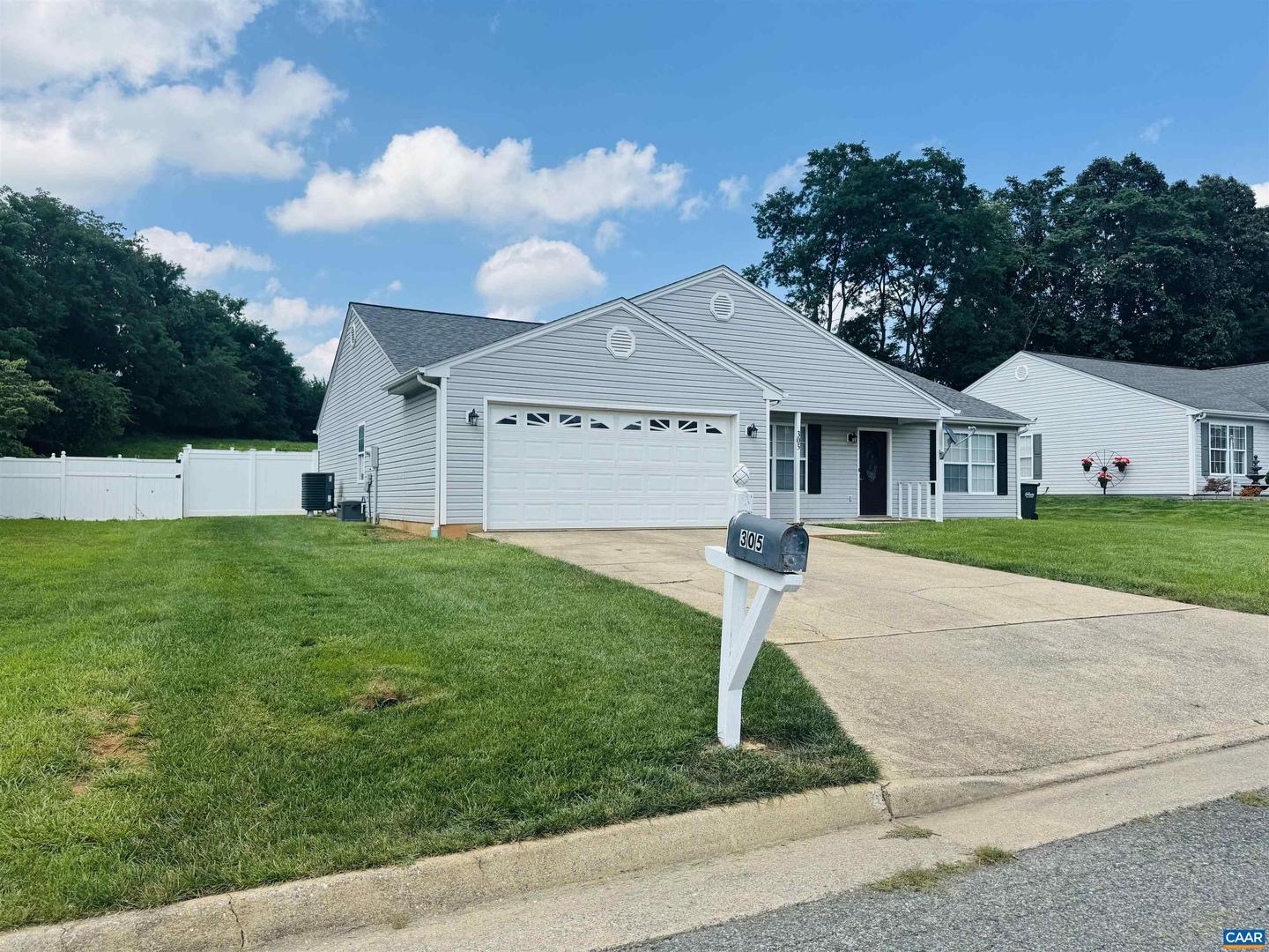 305 GREENWOOD RD, STAUNTON, Virginia 24401, 4 Bedrooms Bedrooms, ,2 BathroomsBathrooms,Residential,For sale,305 GREENWOOD RD,667195 MLS # 667195