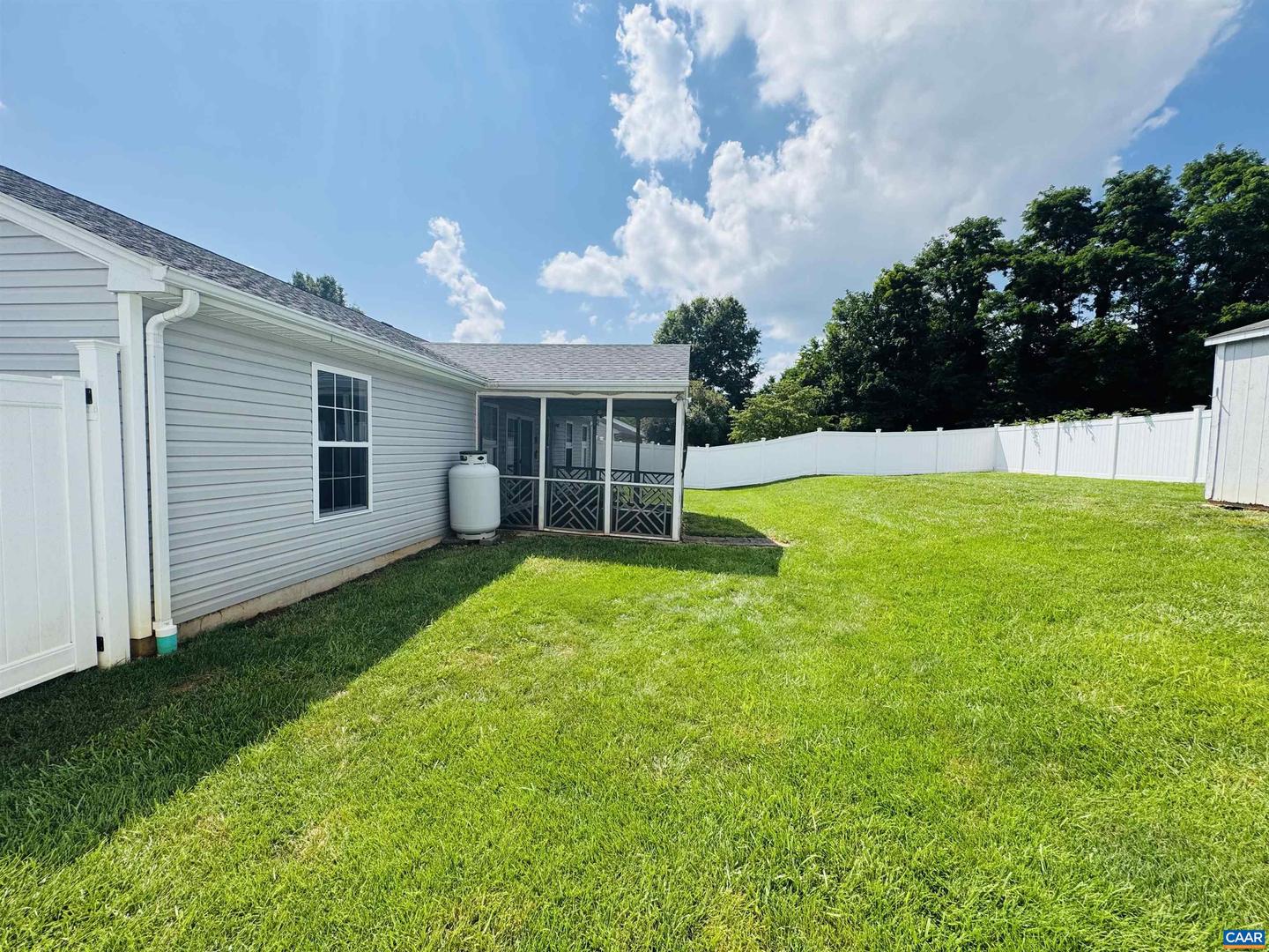 305 GREENWOOD RD, STAUNTON, Virginia 24401, 4 Bedrooms Bedrooms, ,2 BathroomsBathrooms,Residential,For sale,305 GREENWOOD RD,667195 MLS # 667195