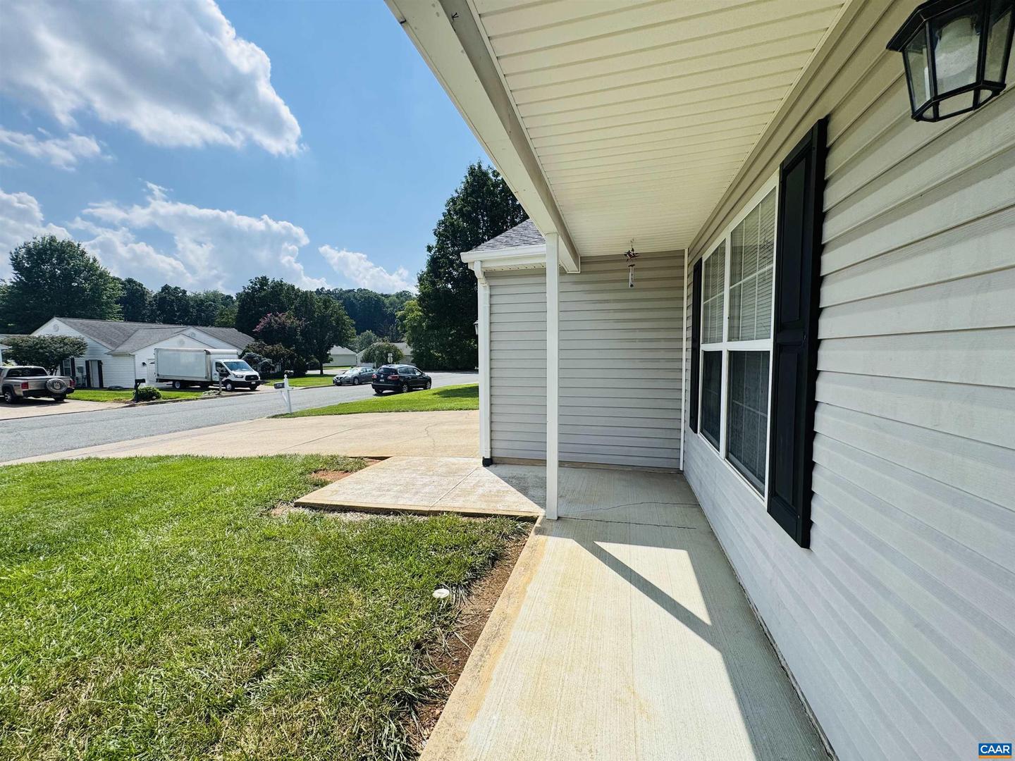 305 GREENWOOD RD, STAUNTON, Virginia 24401, 4 Bedrooms Bedrooms, ,2 BathroomsBathrooms,Residential,For sale,305 GREENWOOD RD,667195 MLS # 667195