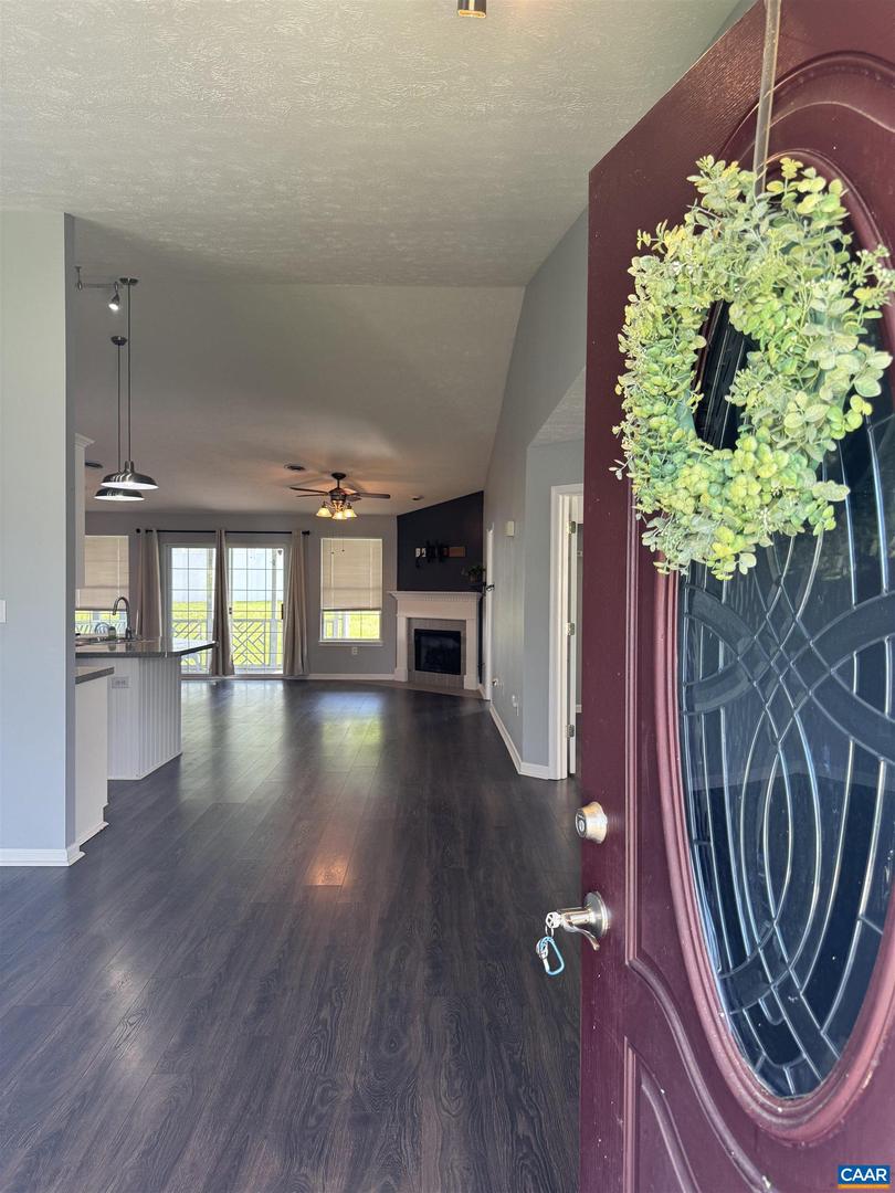 305 GREENWOOD RD, STAUNTON, Virginia 24401, 4 Bedrooms Bedrooms, ,2 BathroomsBathrooms,Residential,For sale,305 GREENWOOD RD,667195 MLS # 667195