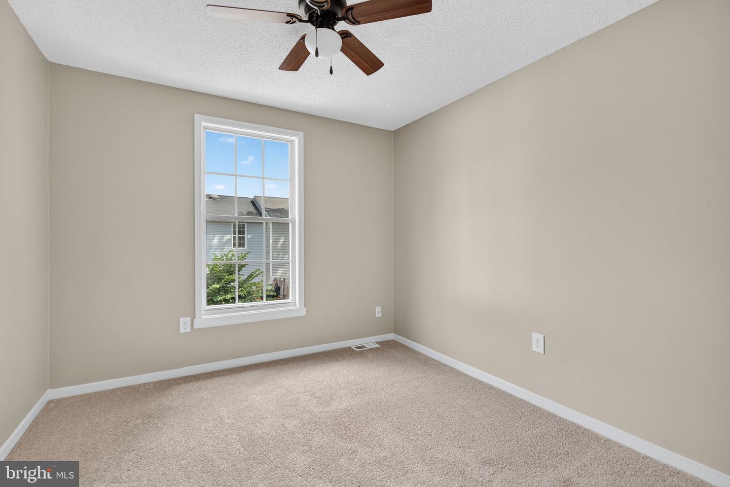 116 OAK TREE LN, WARRENTON, Virginia 20186, 3 Bedrooms Bedrooms, ,2 BathroomsBathrooms,Residential,For sale,116 OAK TREE LN,VAFQ2017648 MLS # VAFQ2017648