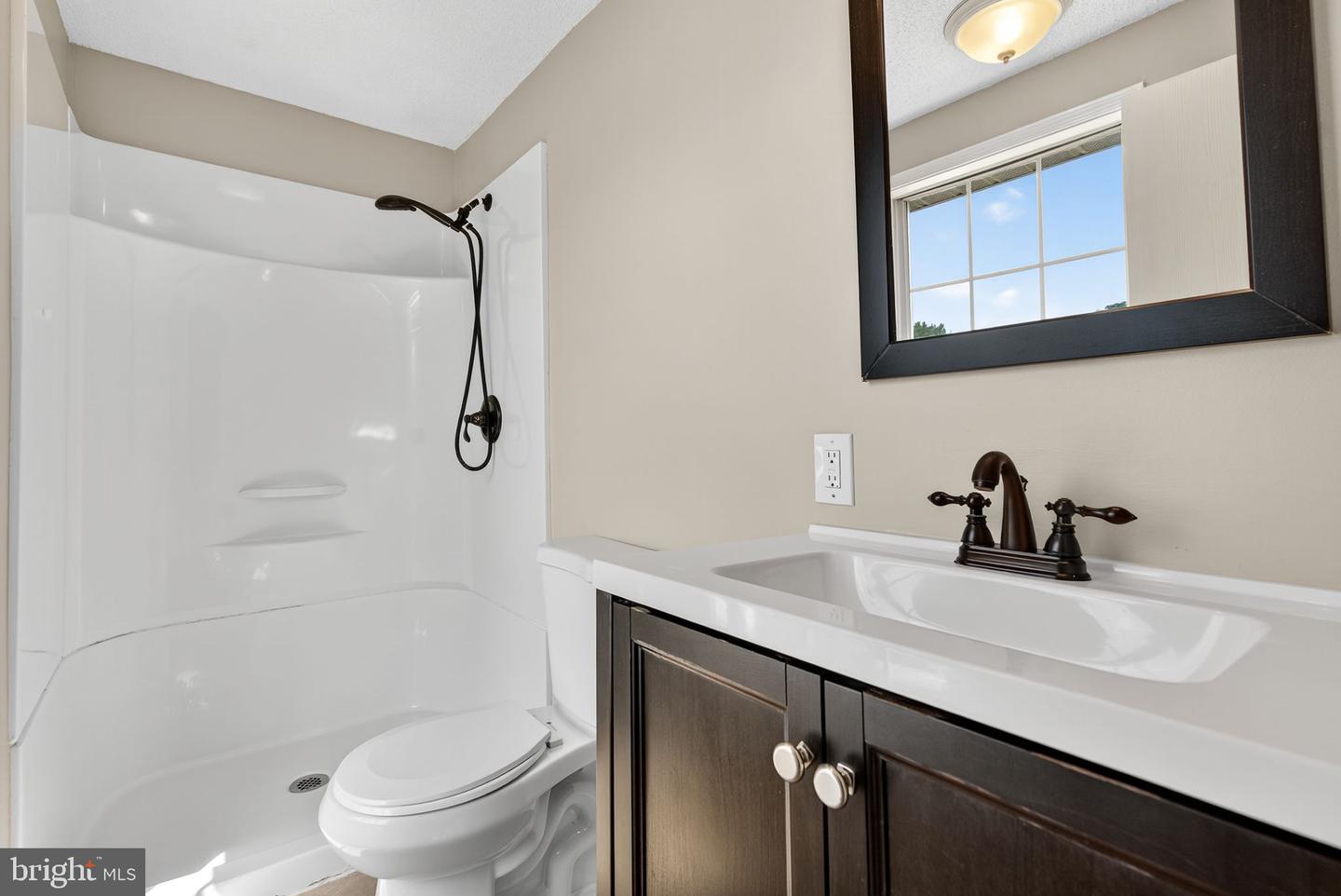 116 OAK TREE LN, WARRENTON, Virginia 20186, 3 Bedrooms Bedrooms, ,2 BathroomsBathrooms,Residential,For sale,116 OAK TREE LN,VAFQ2017648 MLS # VAFQ2017648
