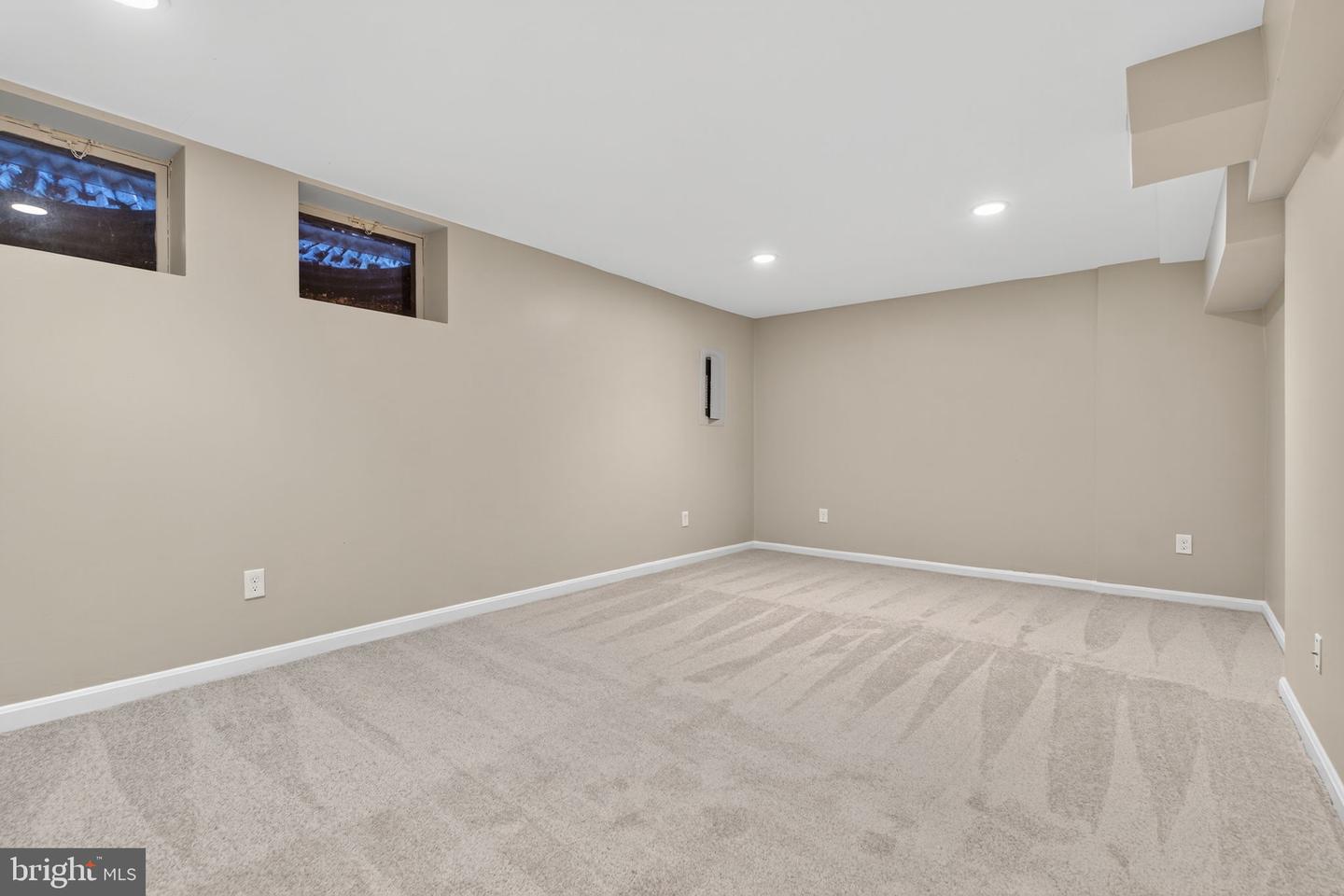 116 OAK TREE LN, WARRENTON, Virginia 20186, 3 Bedrooms Bedrooms, ,2 BathroomsBathrooms,Residential,For sale,116 OAK TREE LN,VAFQ2017648 MLS # VAFQ2017648