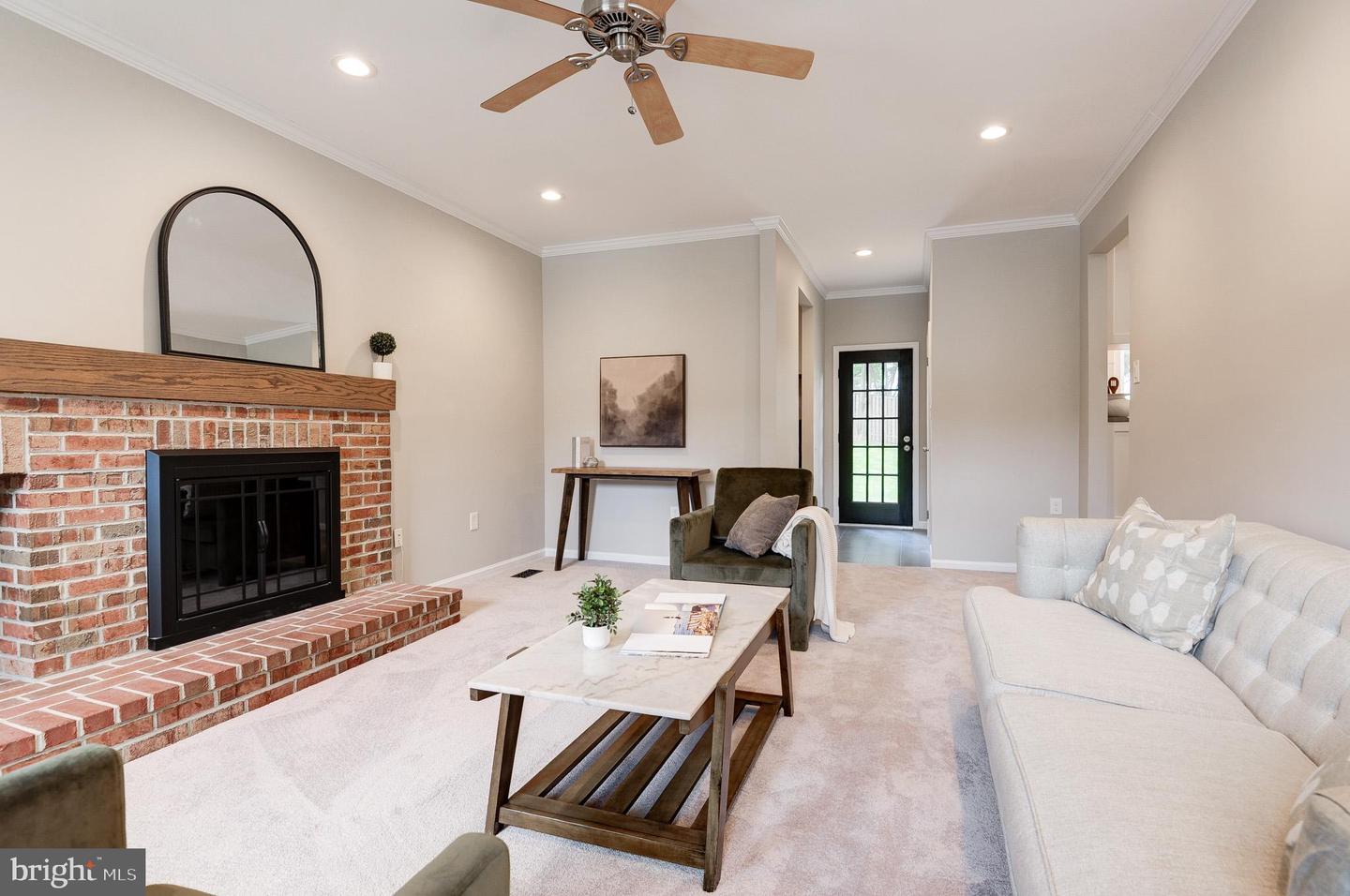 2685 GLENCROFT RD, VIENNA, Virginia 22181, 5 Bedrooms Bedrooms, ,3 BathroomsBathrooms,Residential,For sale,2685 GLENCROFT RD,VAFX2258074 MLS # VAFX2258074