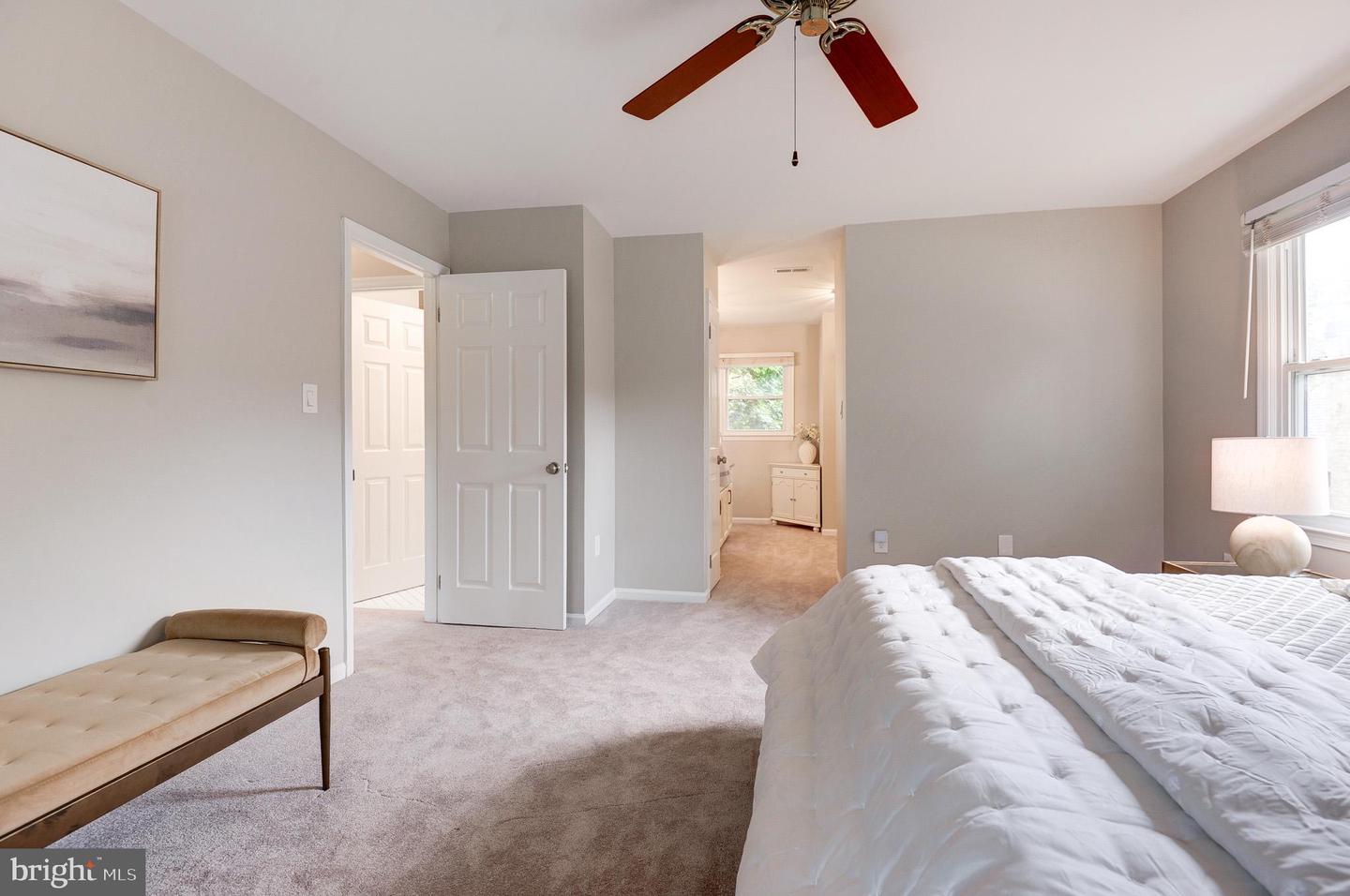 2685 GLENCROFT RD, VIENNA, Virginia 22181, 5 Bedrooms Bedrooms, ,3 BathroomsBathrooms,Residential,For sale,2685 GLENCROFT RD,VAFX2258074 MLS # VAFX2258074