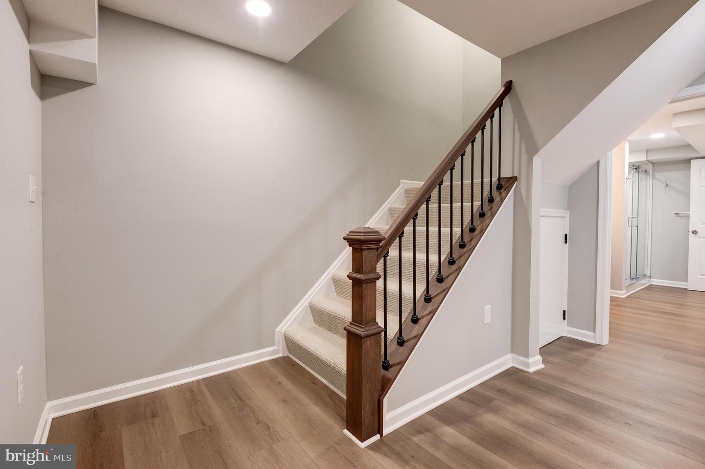 2685 GLENCROFT RD, VIENNA, Virginia 22181, 5 Bedrooms Bedrooms, ,3 BathroomsBathrooms,Residential,For sale,2685 GLENCROFT RD,VAFX2258074 MLS # VAFX2258074